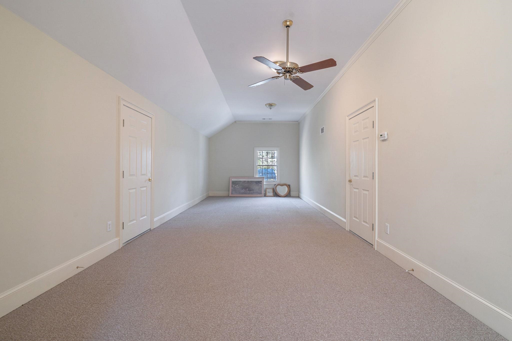 1040 SCOTT LOOP