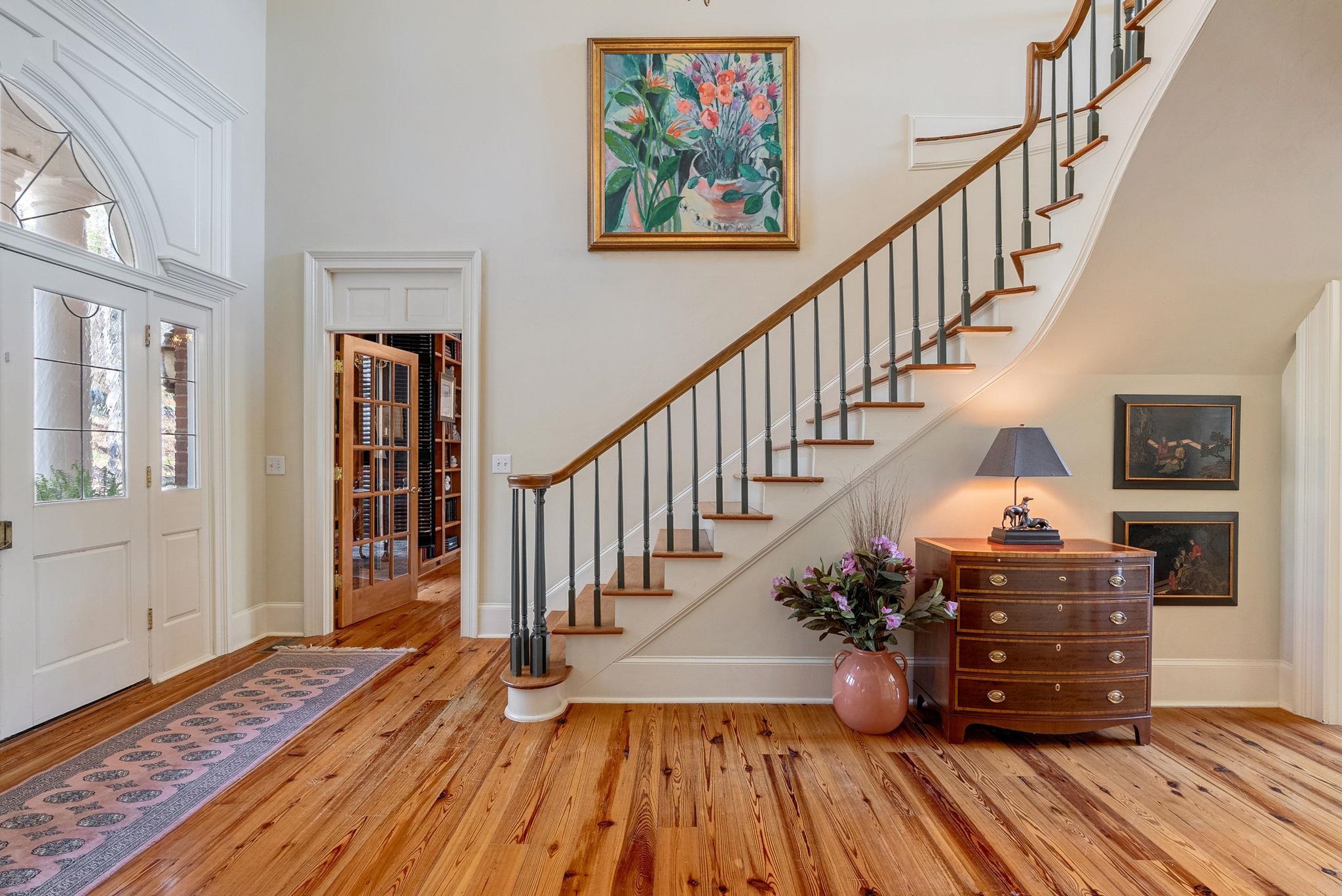 1040 SCOTT LOOP