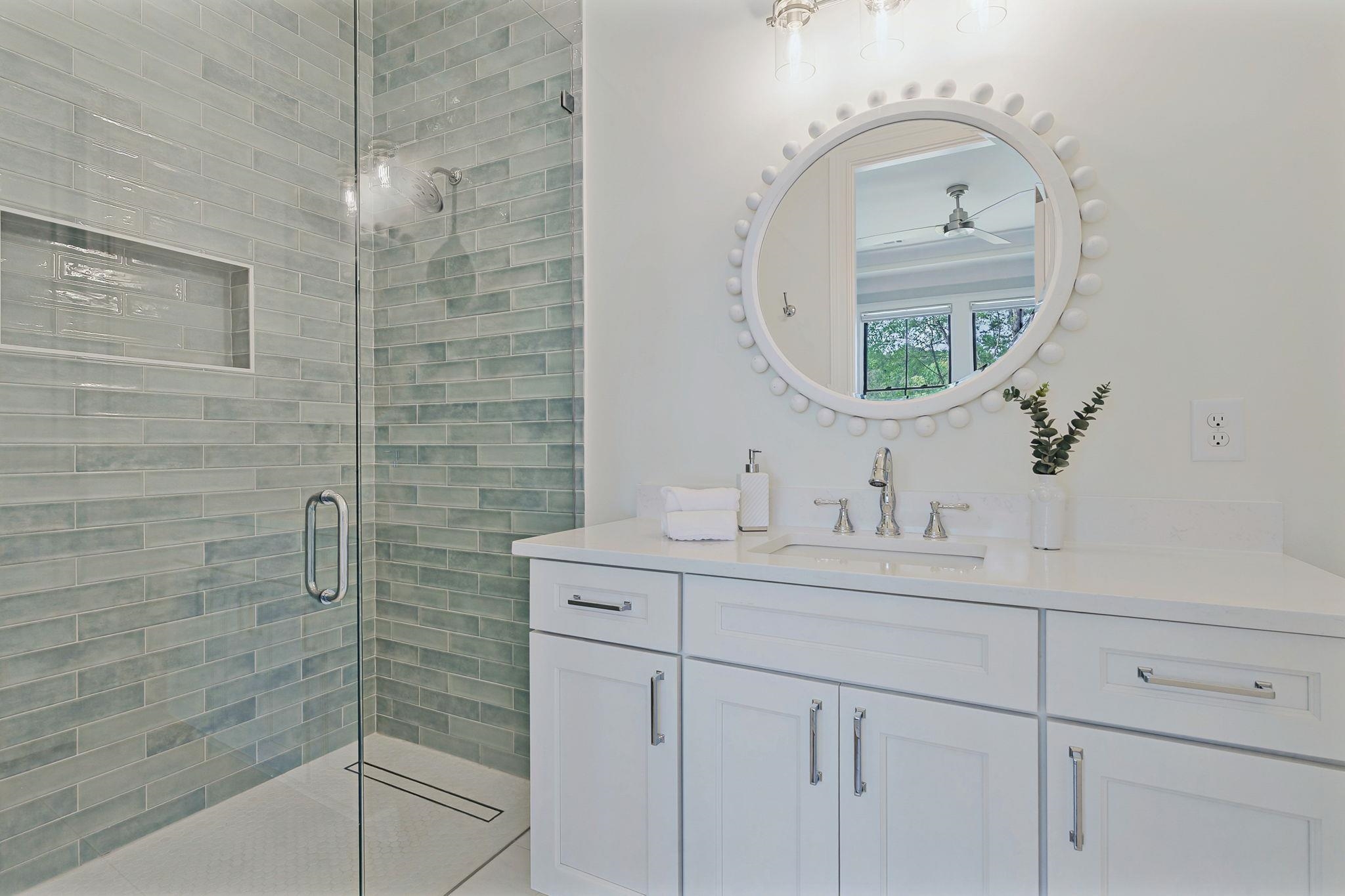 1091 LONGVIEW COMMONS