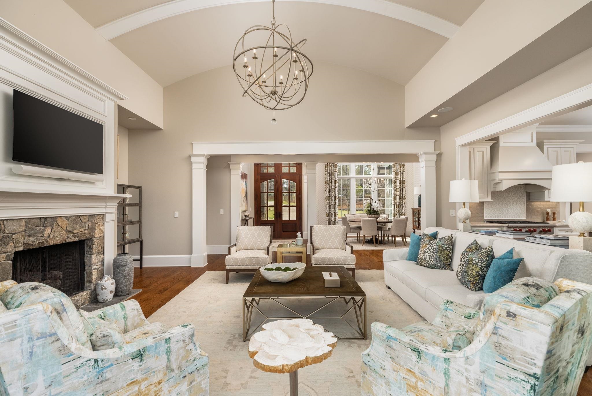 1240 ROSE CREEK