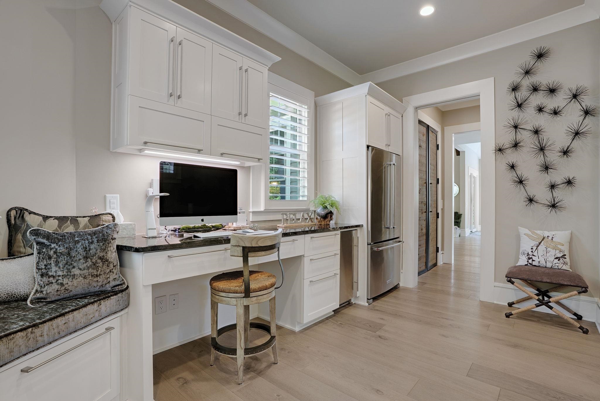 2051 SANDY FORD