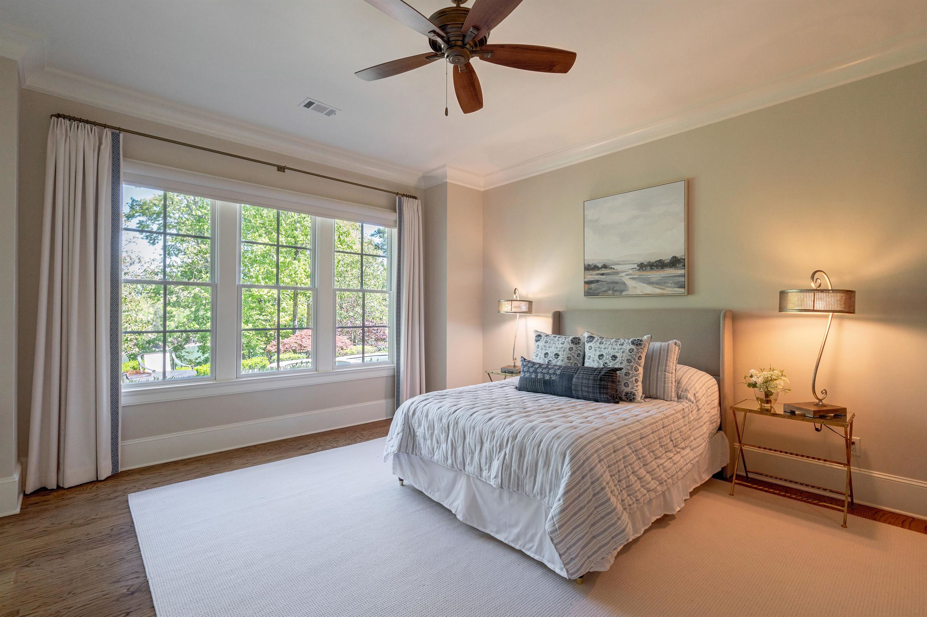 2030 LINGER LONGER DRIVE