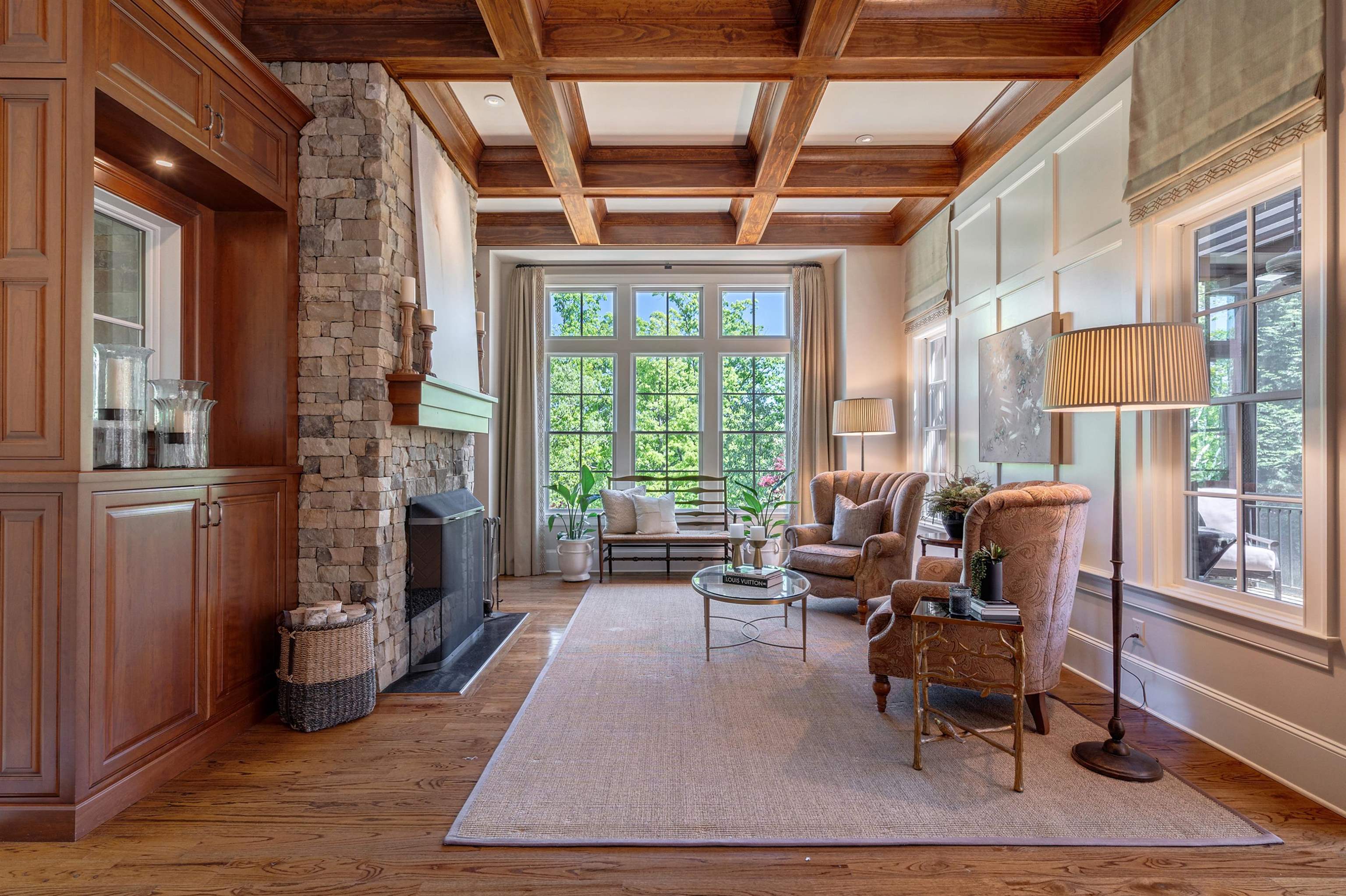 2030 LINGER LONGER DRIVE