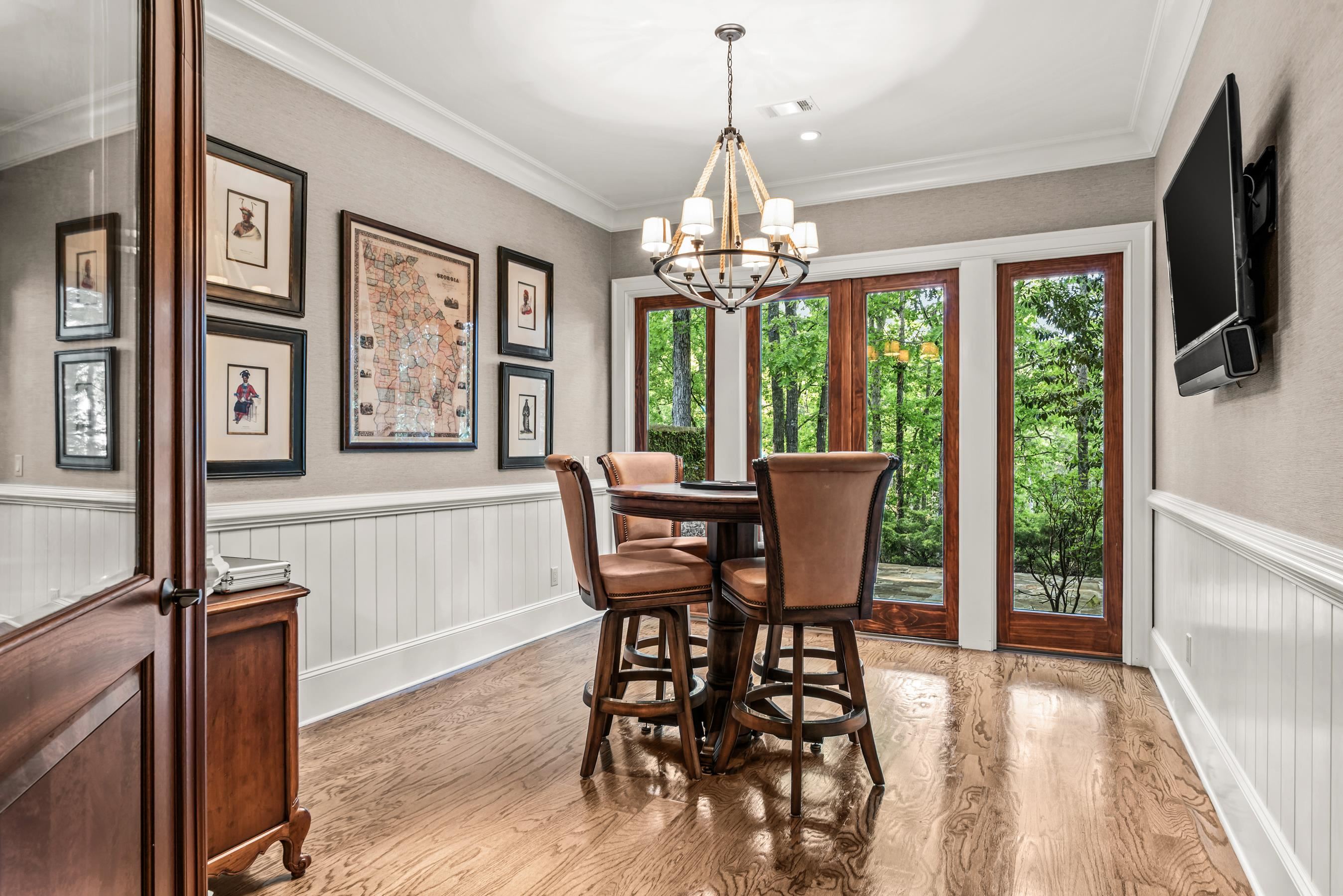 2030 LINGER LONGER DRIVE