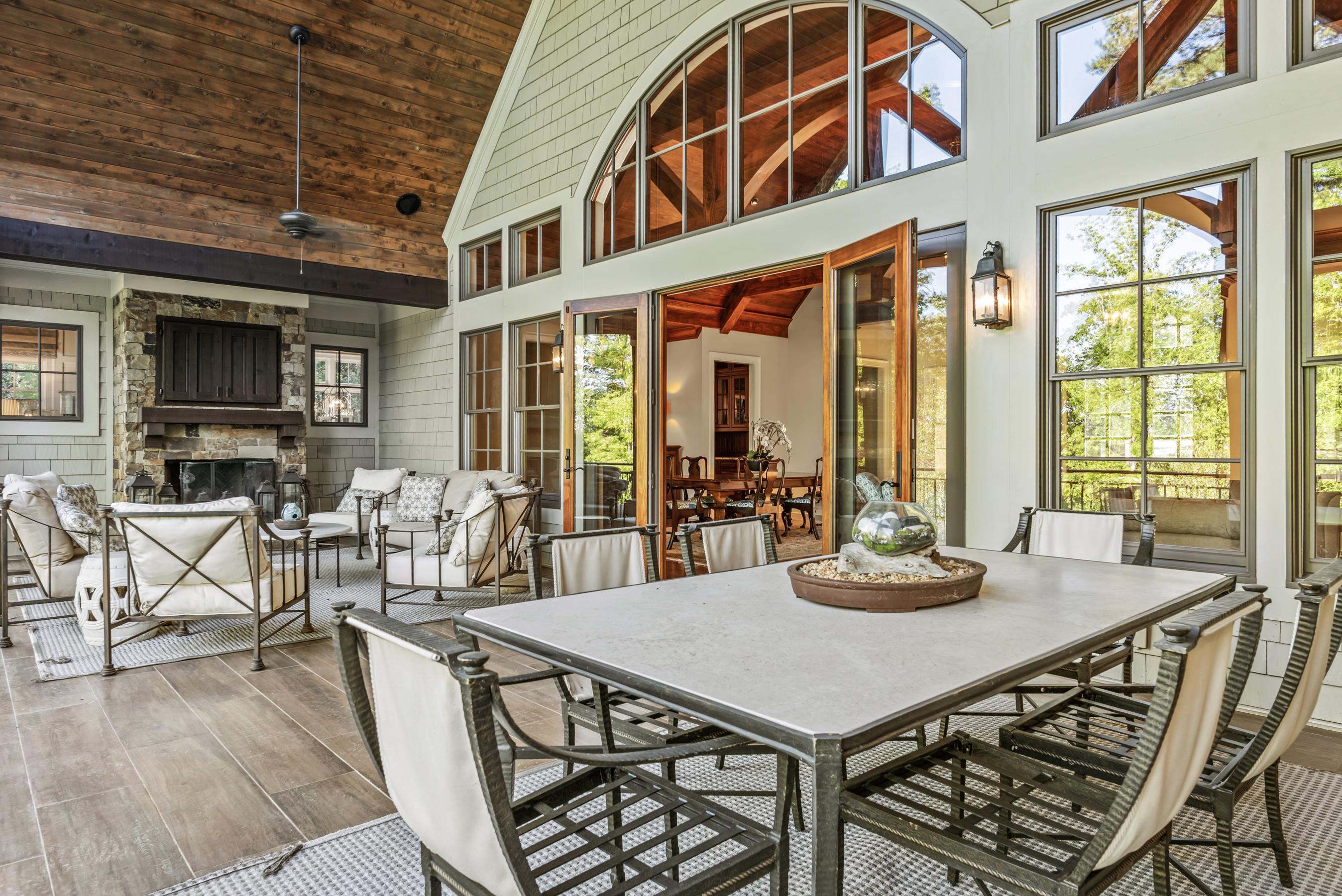 2030 LINGER LONGER DRIVE