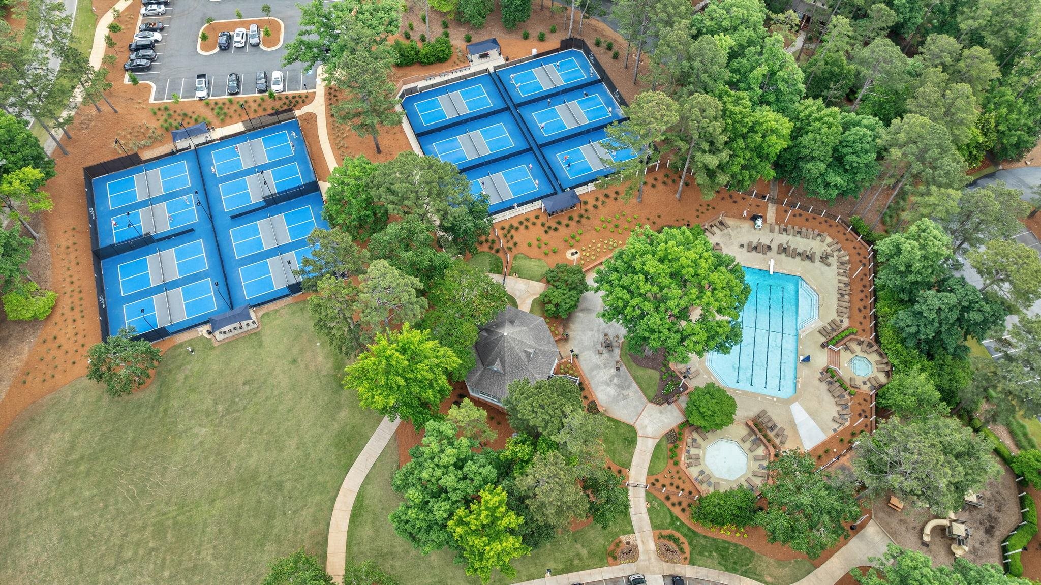 1021 PLANTERS LANE