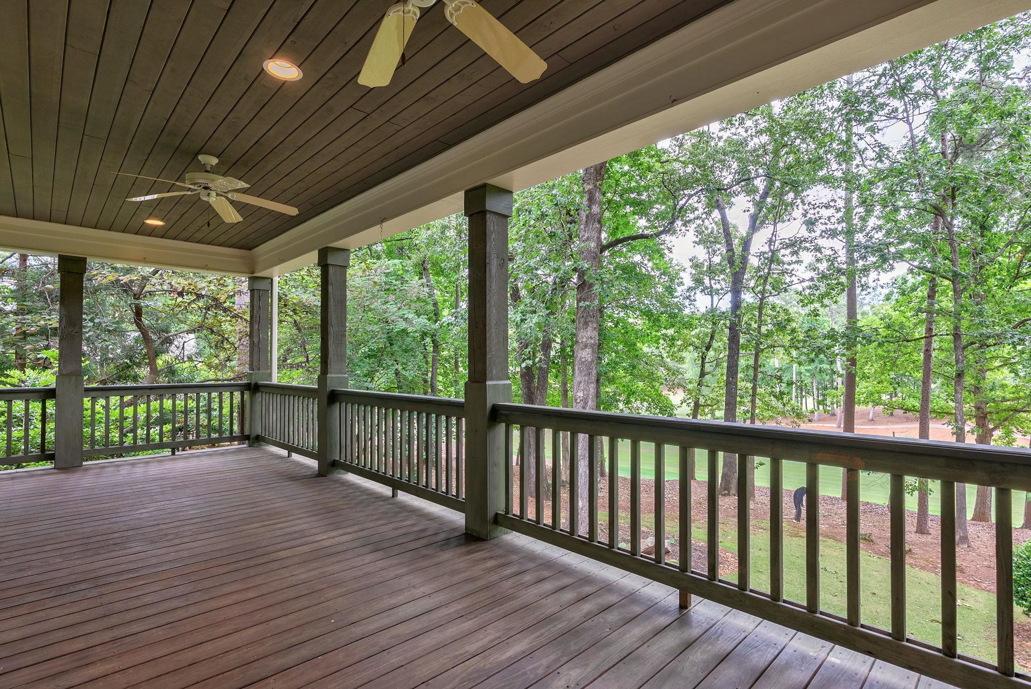 1021 PLANTERS LANE