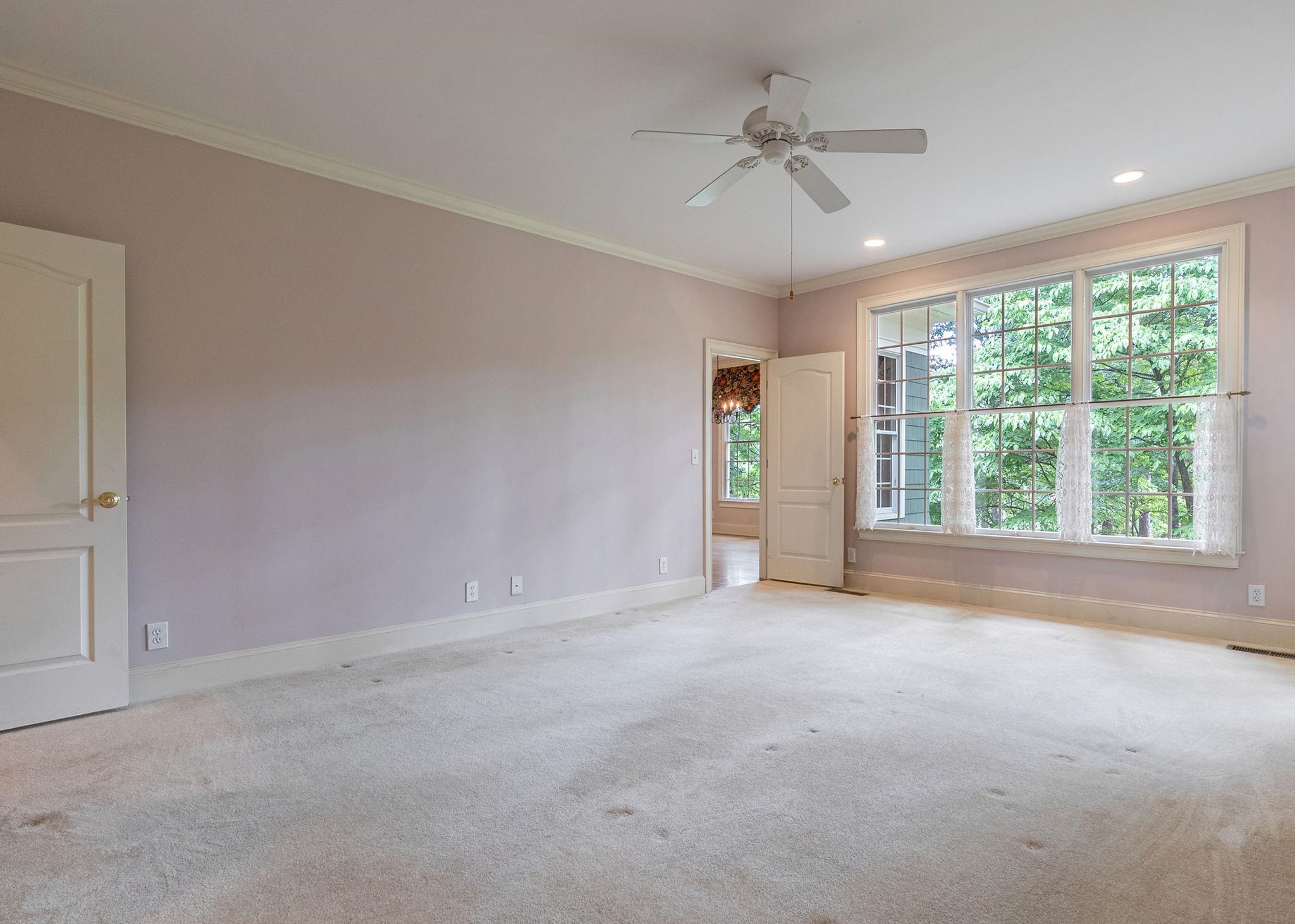 1021 PLANTERS LANE