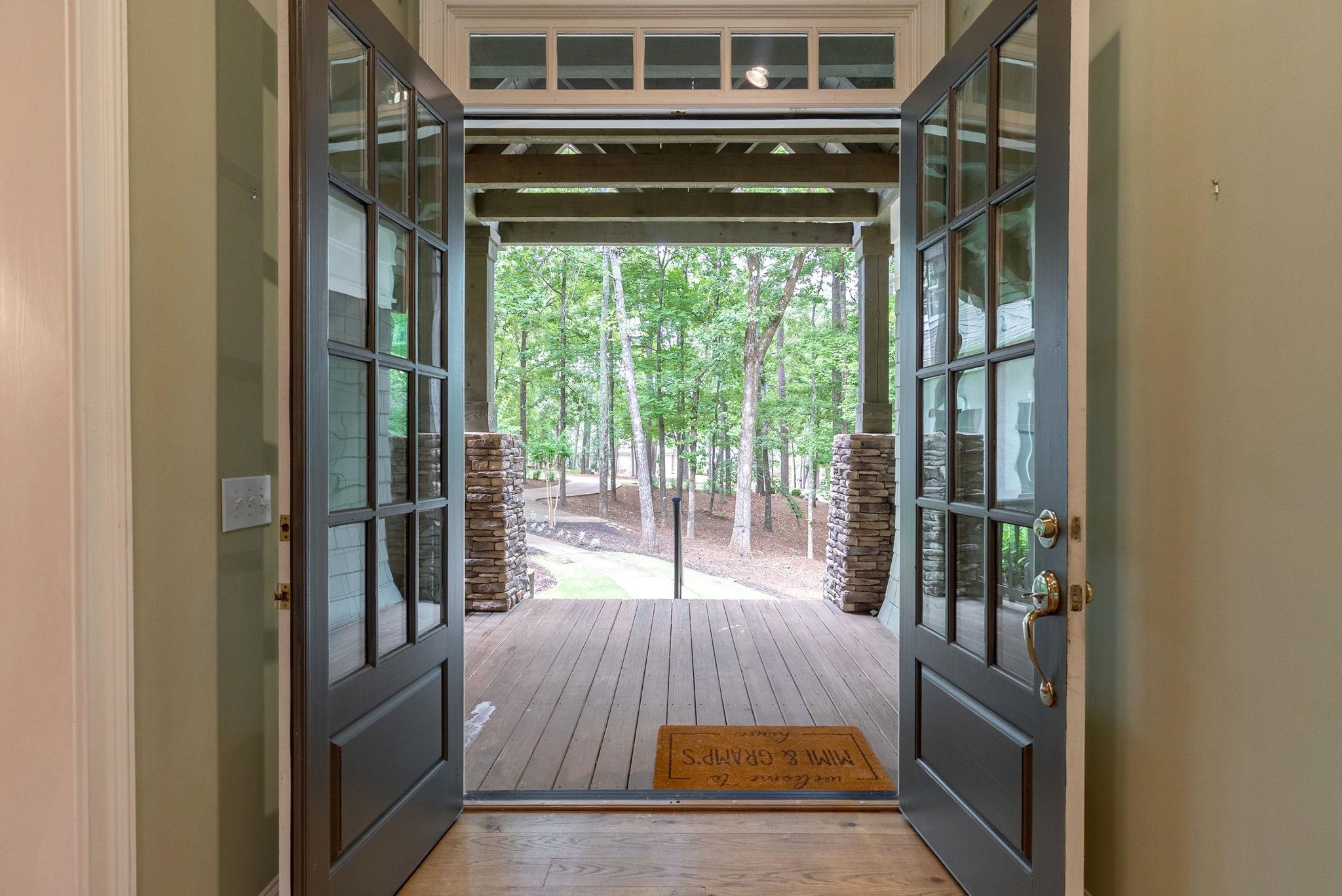 1021 PLANTERS LANE