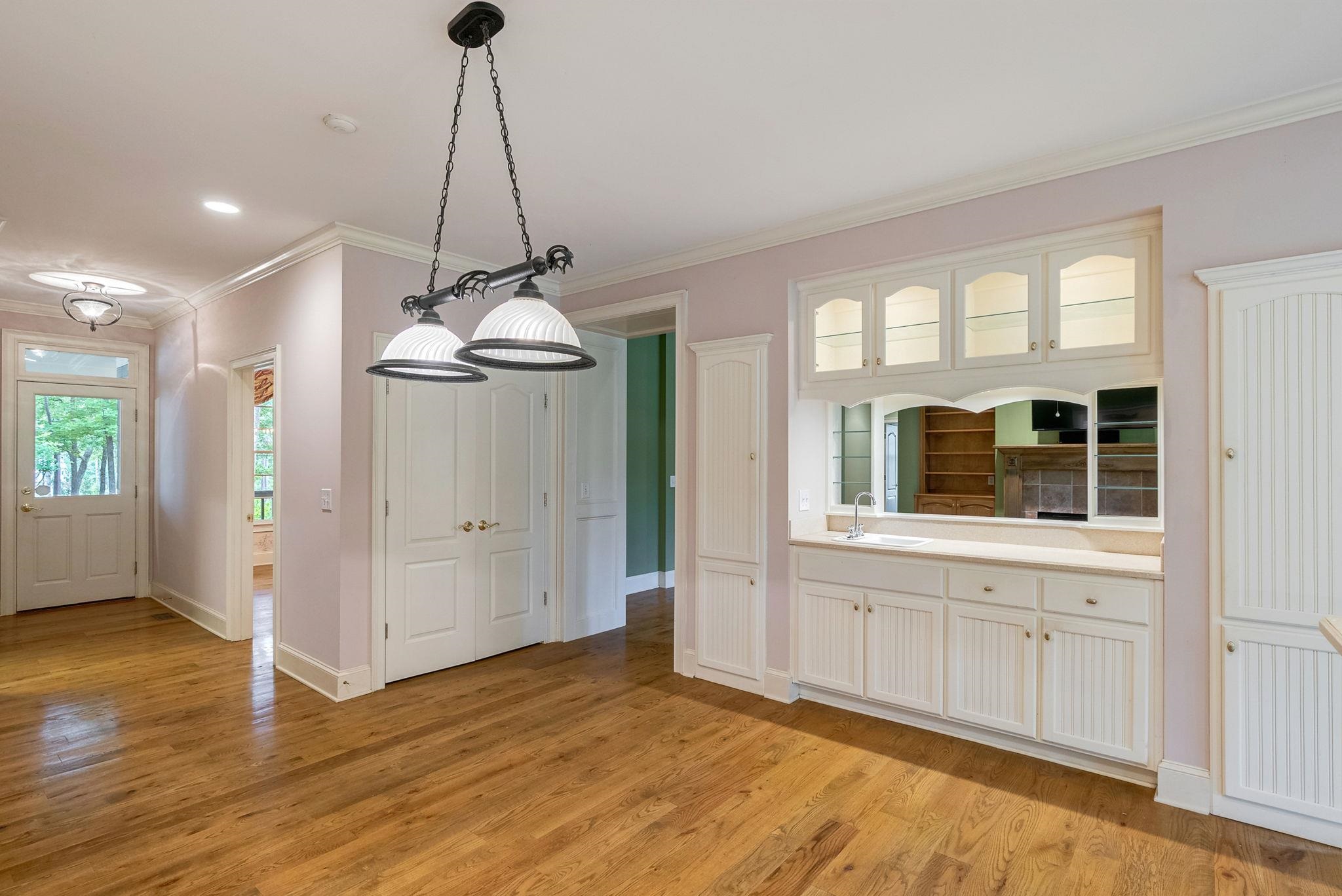 1021 PLANTERS LANE