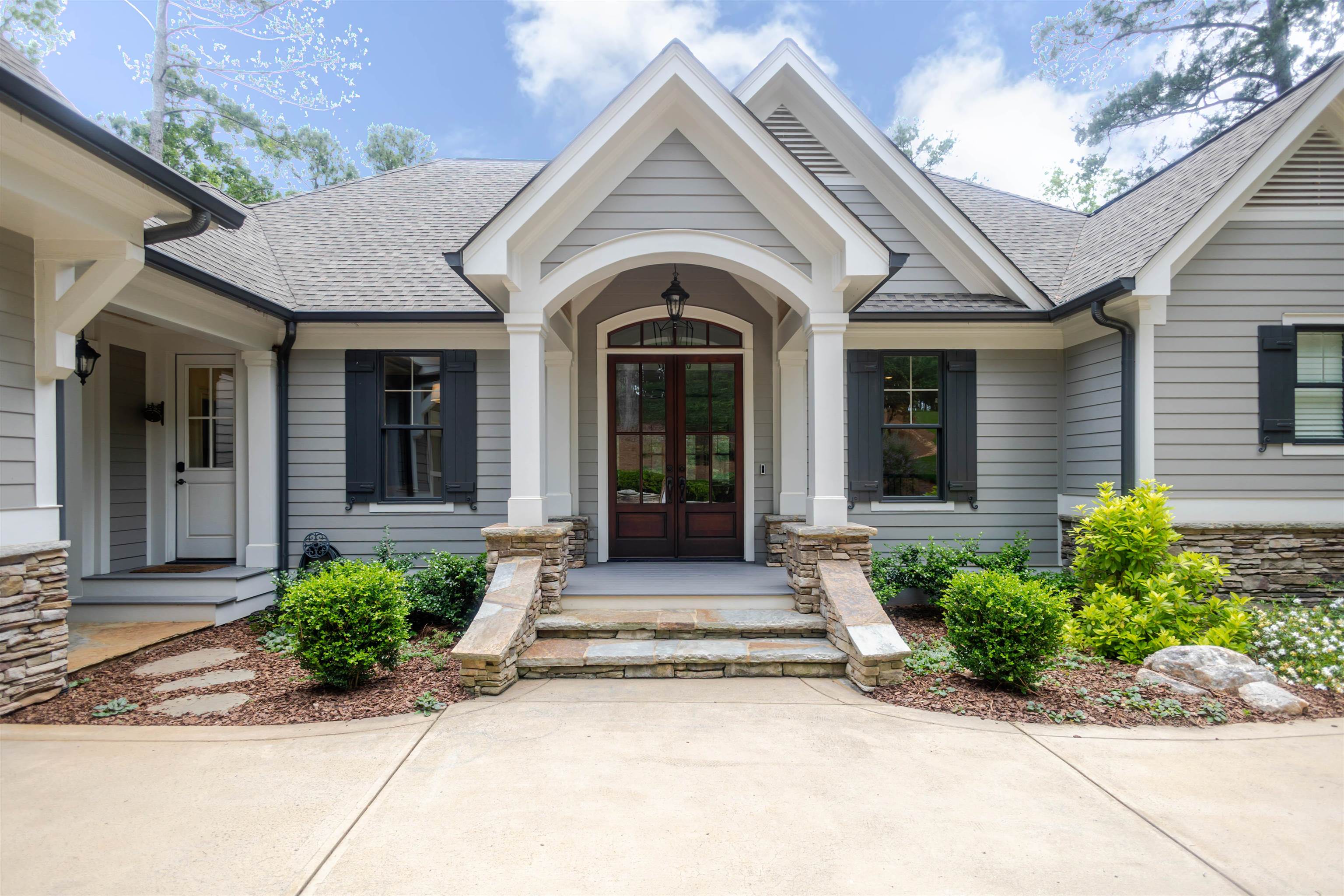 1010 JONES BLUFF COURT