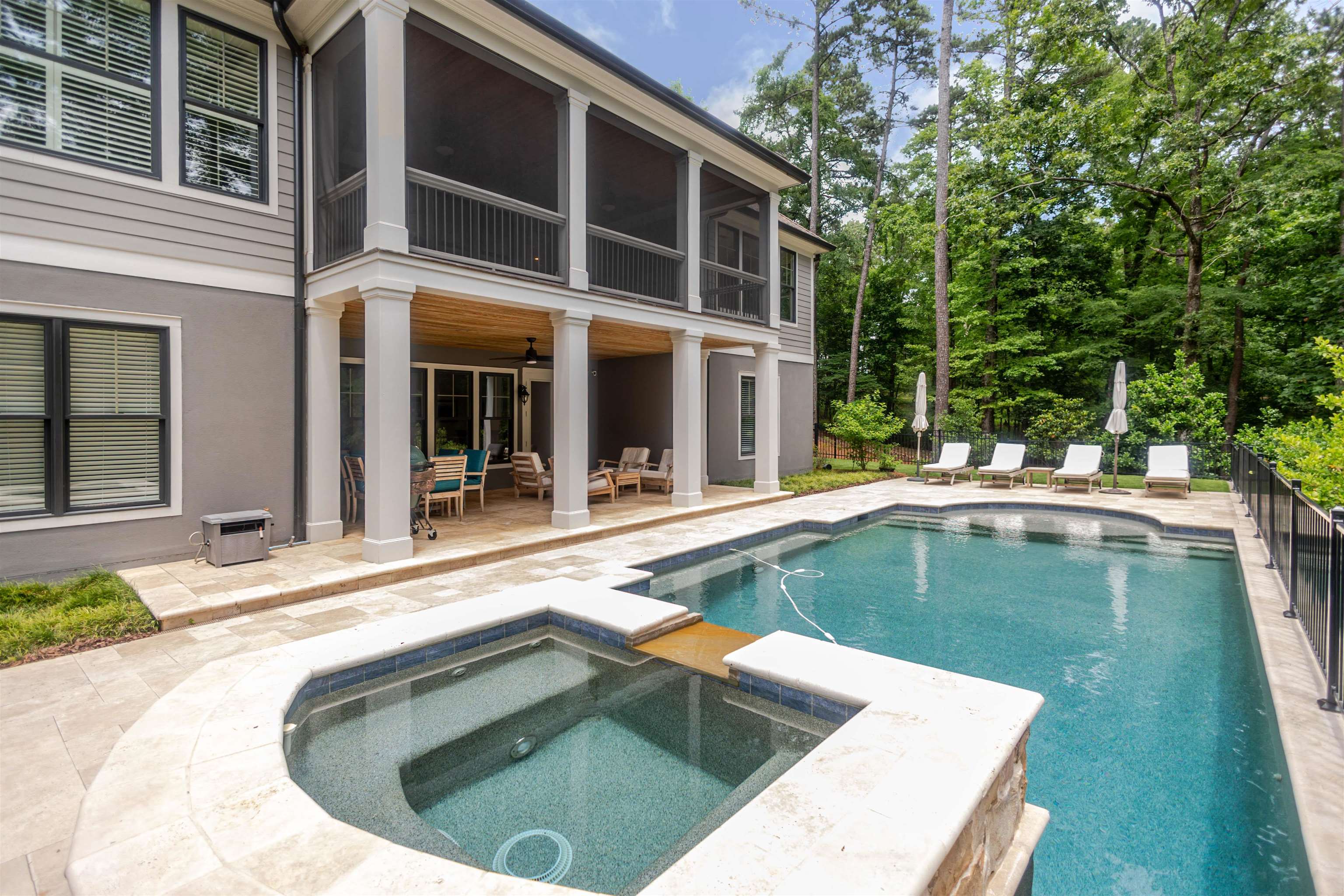 1010 JONES BLUFF COURT