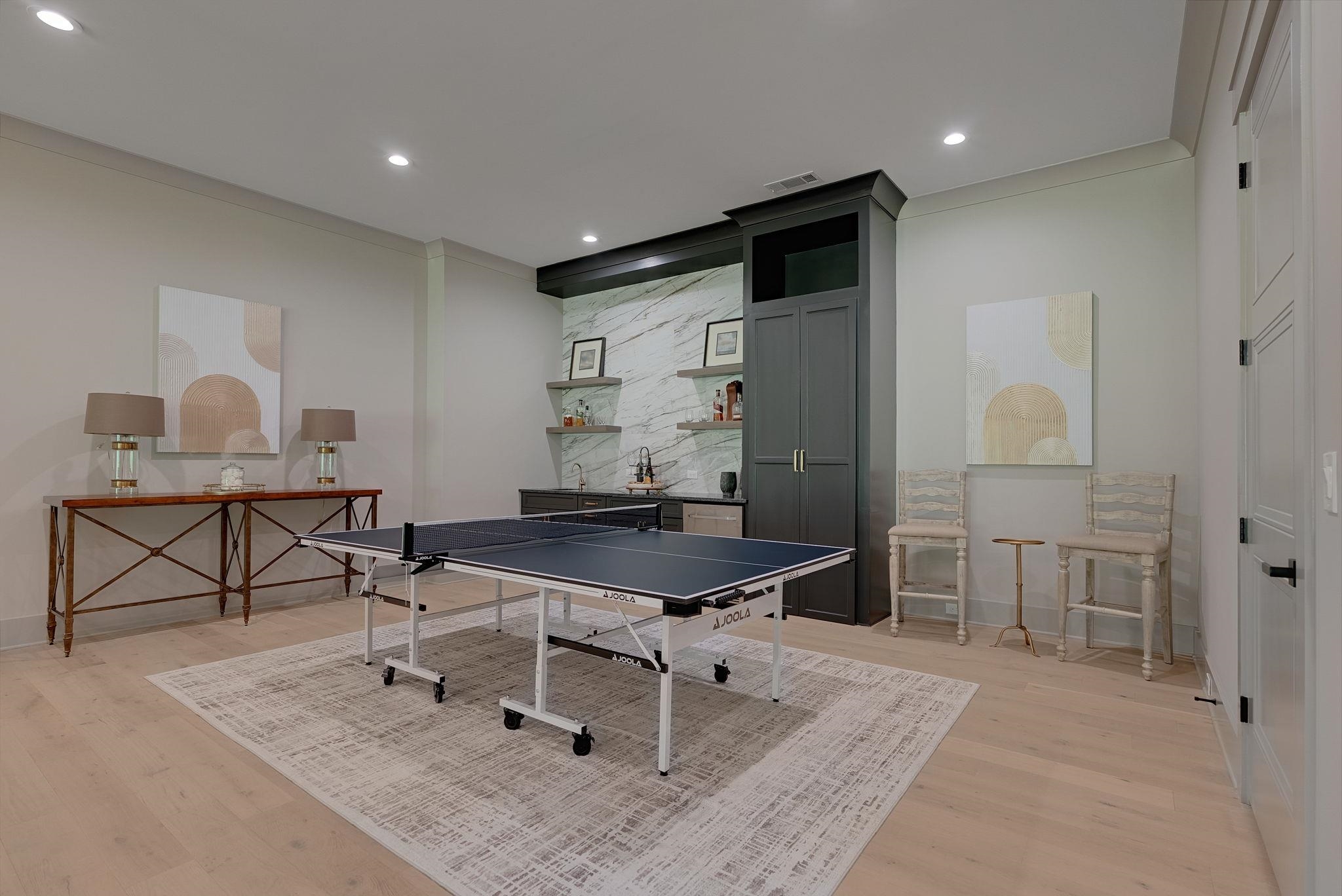 1010 MONFORT COURT