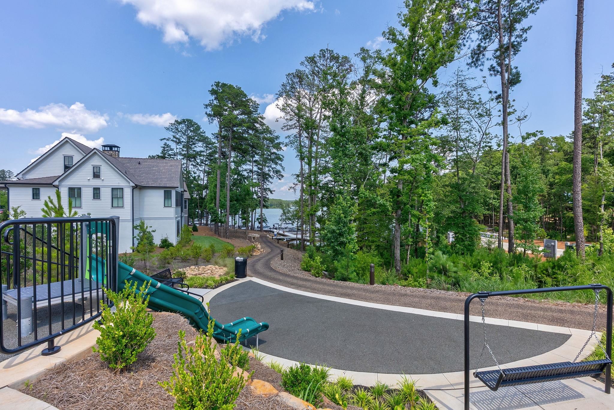 1062 FISH HOOK LANE