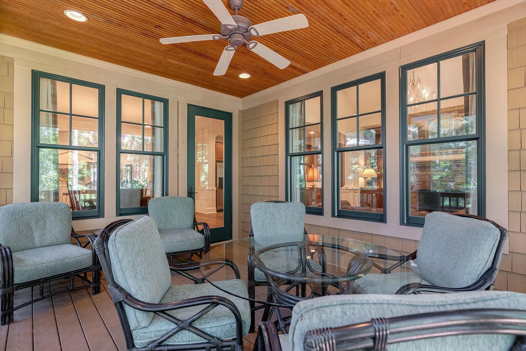 1081 REGENCY DRIVE