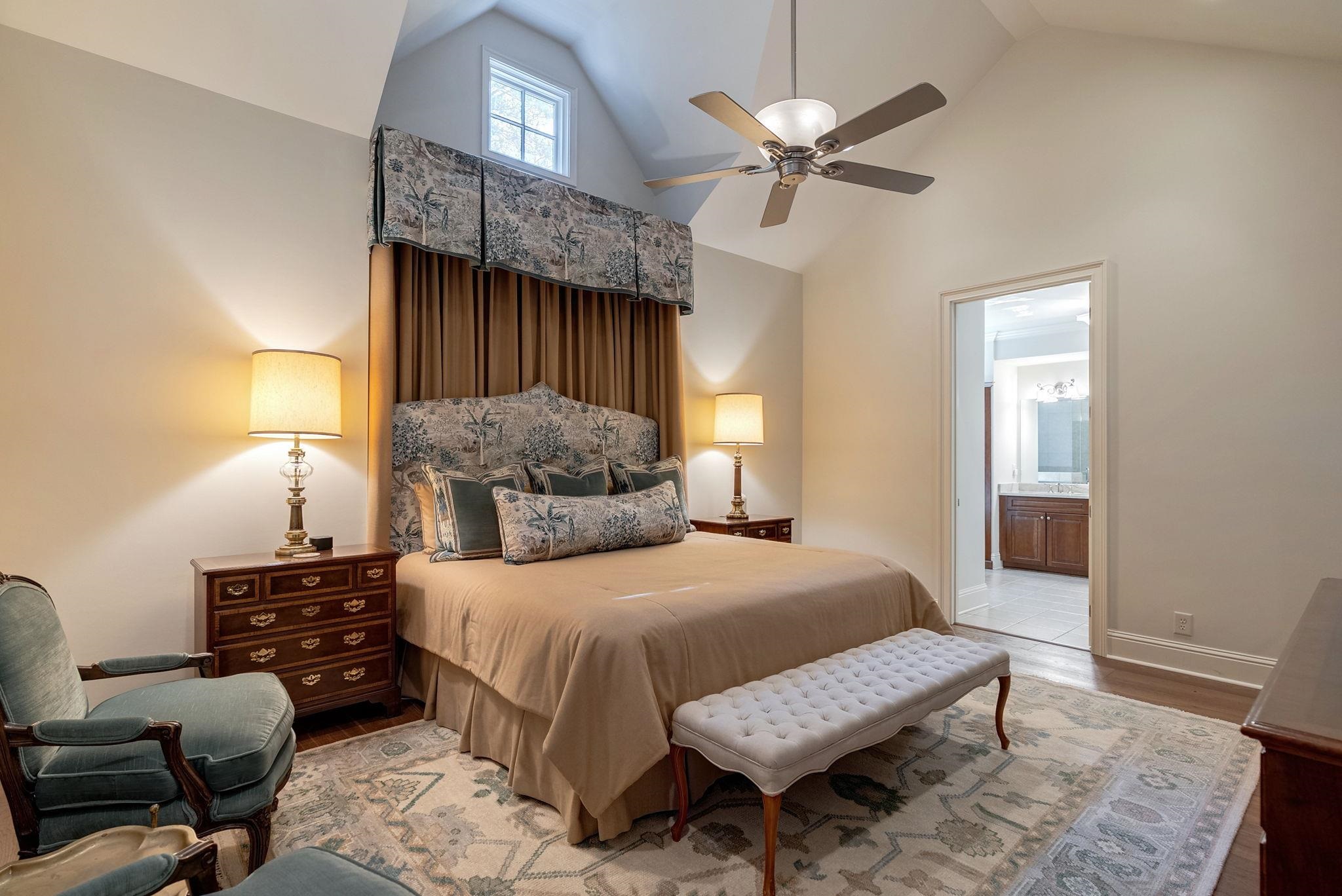 1081 REGENCY DRIVE