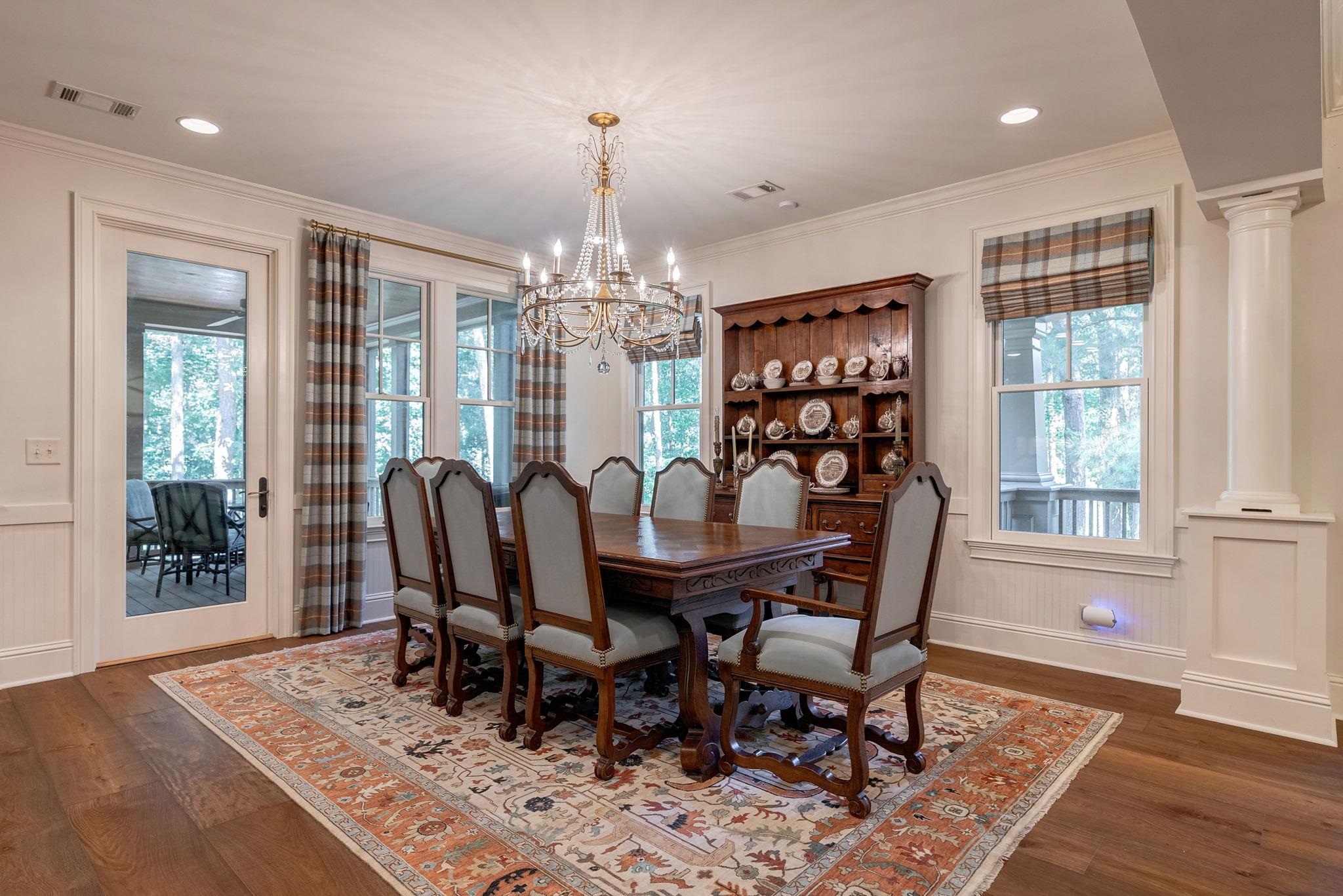 1081 REGENCY DRIVE
