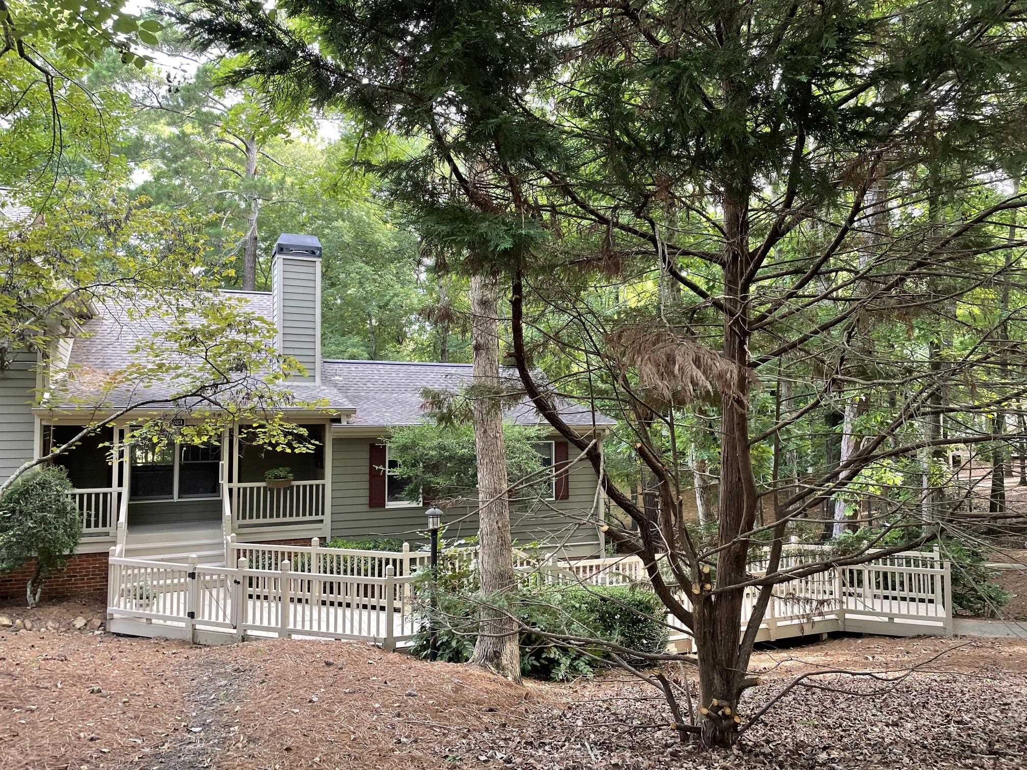 1021 PLANTERS TRAIL