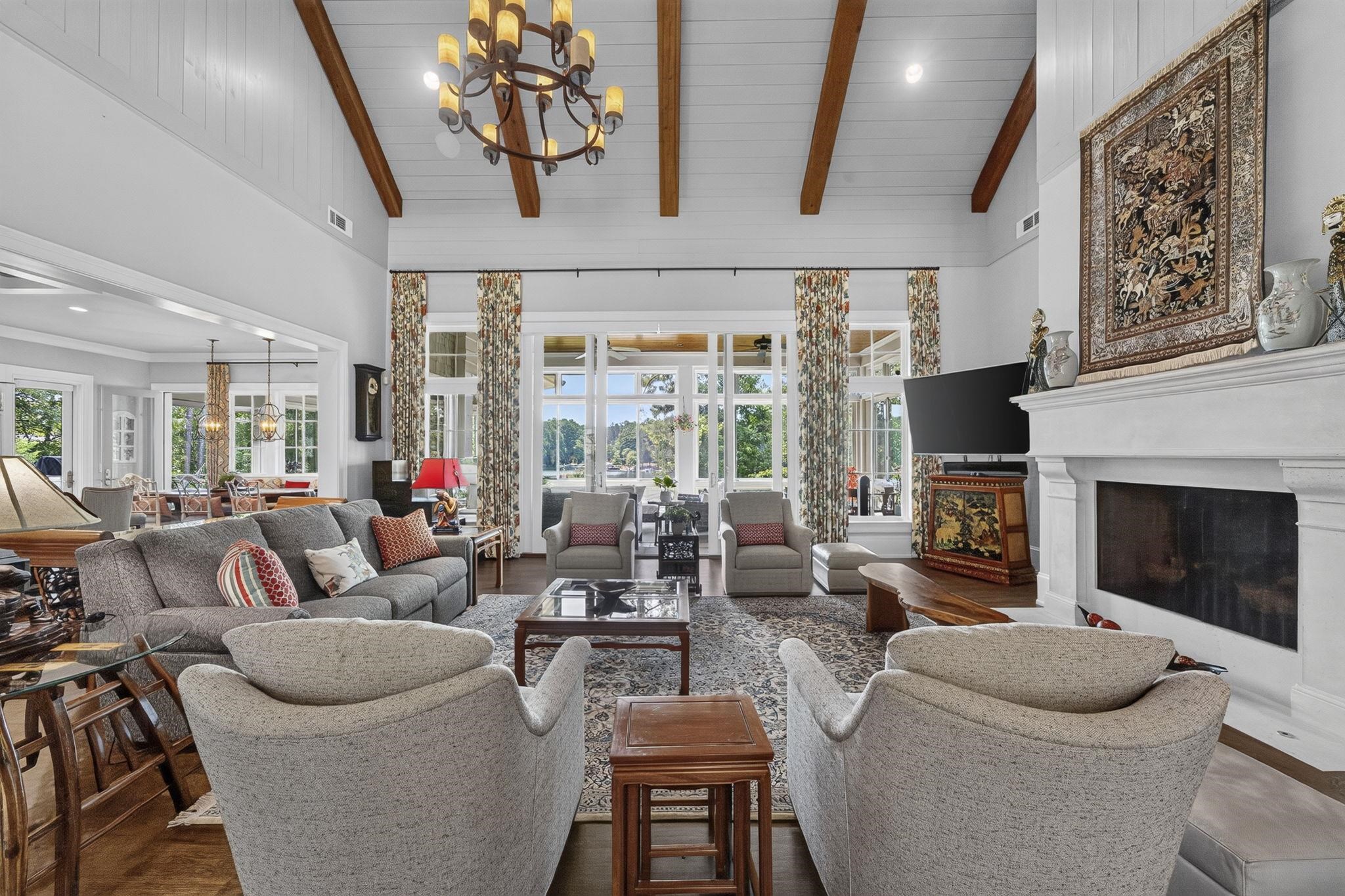 1381 SWIFT CREEK