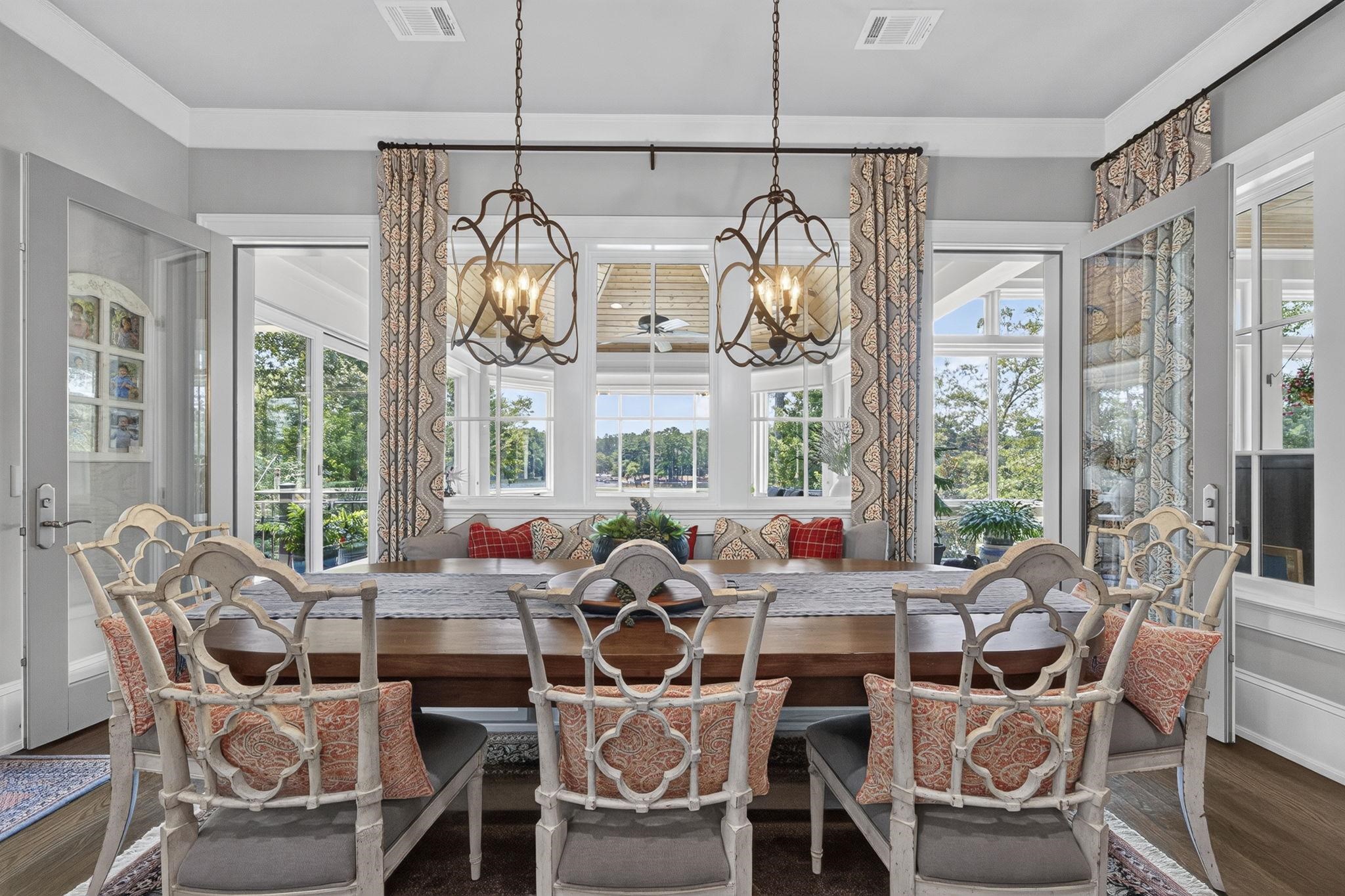 1381 SWIFT CREEK