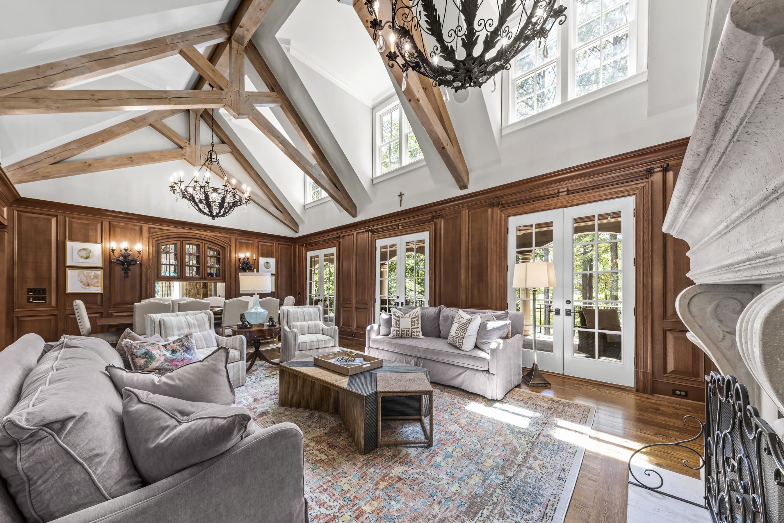 1241 LAKE CLUB DRIVE