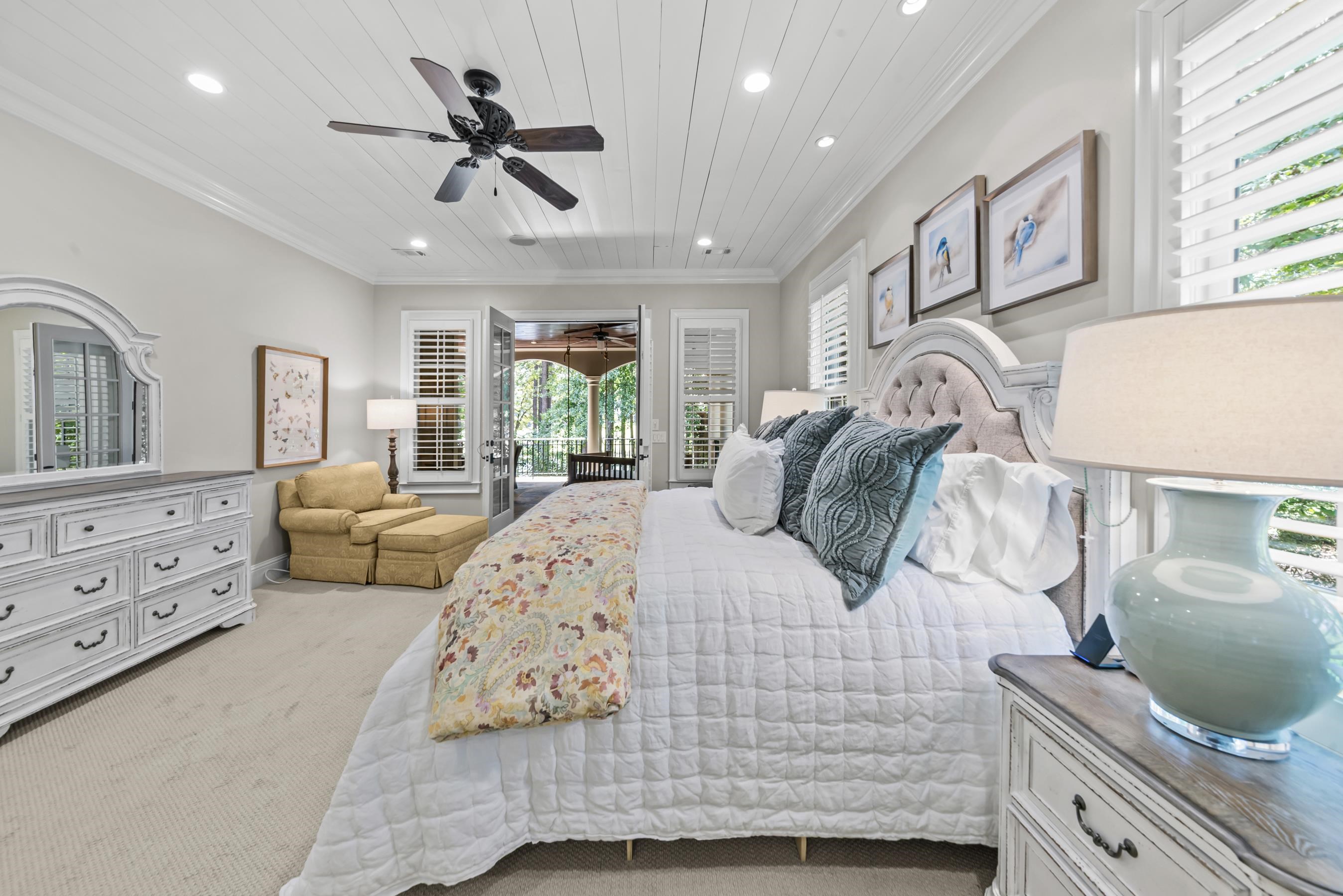 1241 LAKE CLUB DRIVE