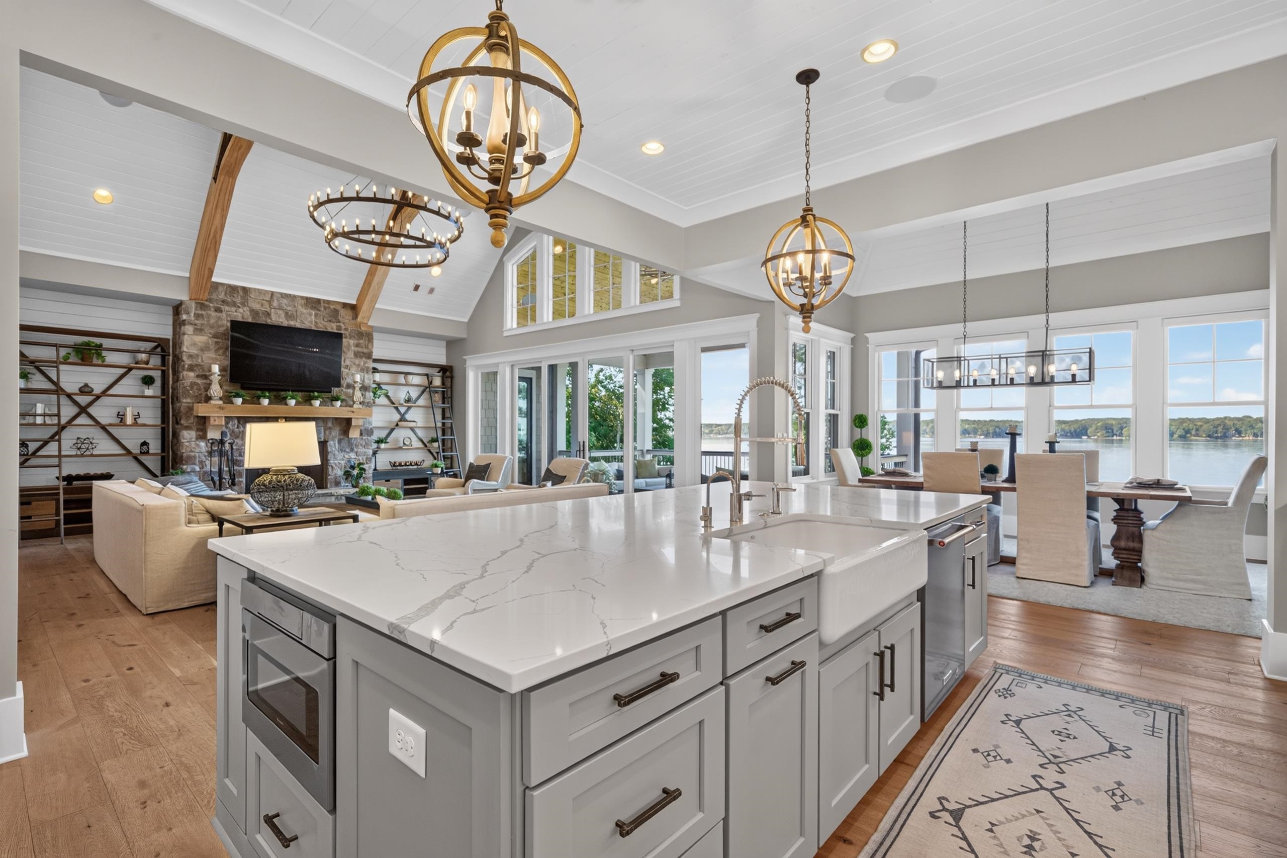 1131 KINGFISHER POINT