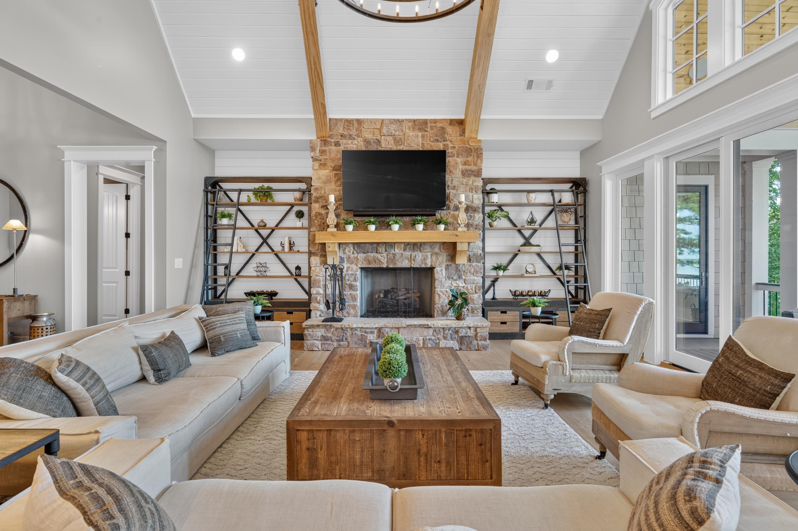 1131 KINGFISHER POINT