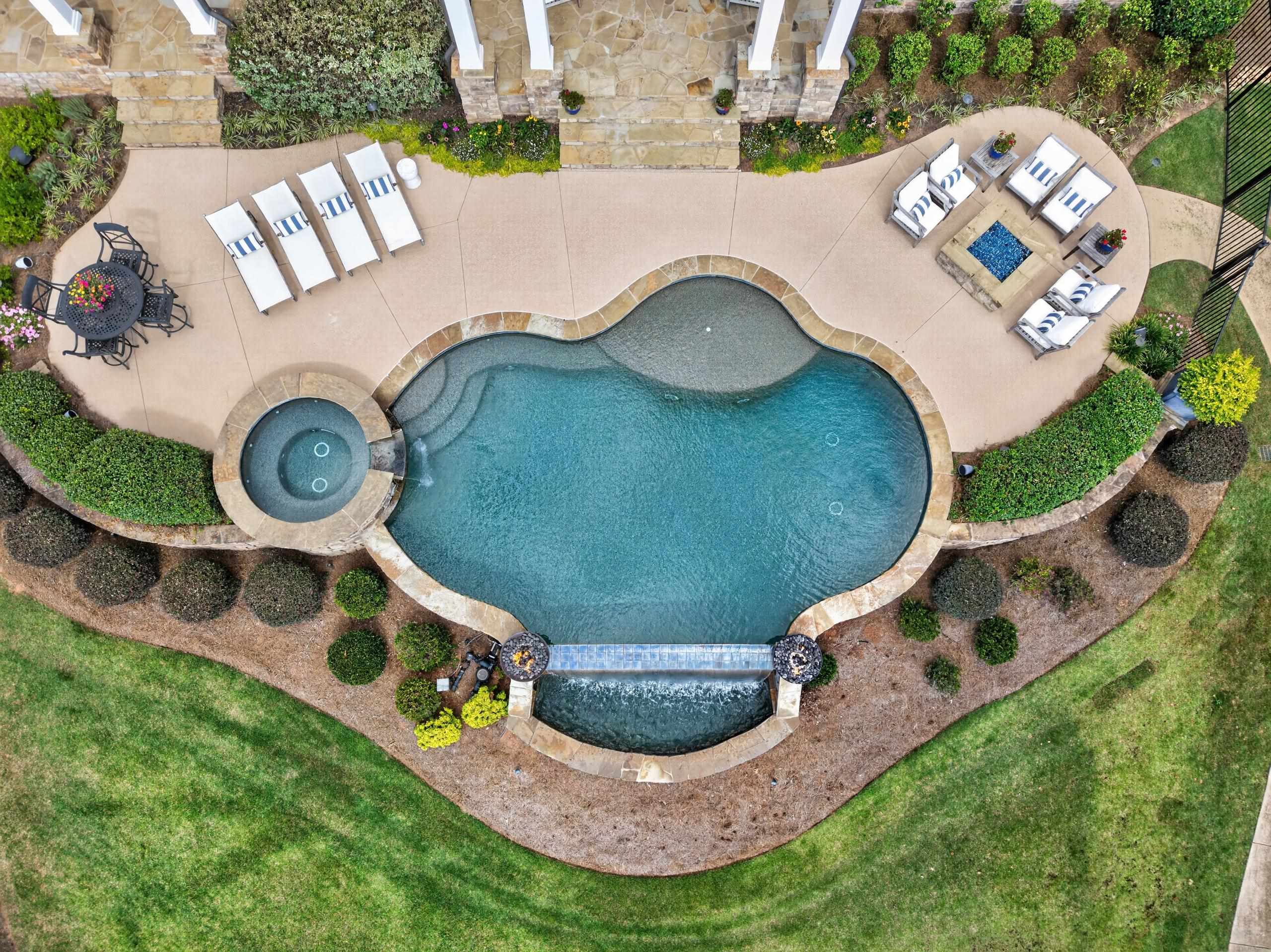 1131 KINGFISHER POINT