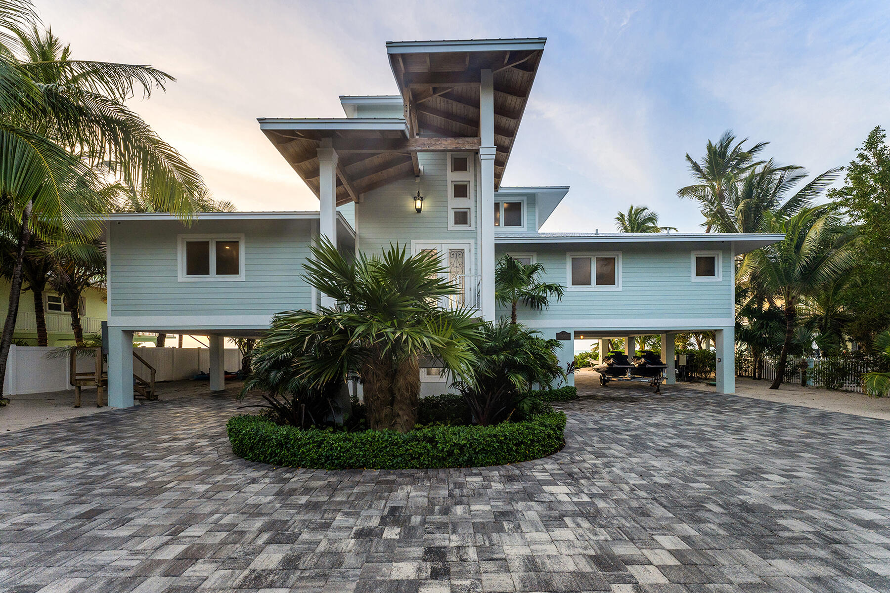 75261 Overseas Highway