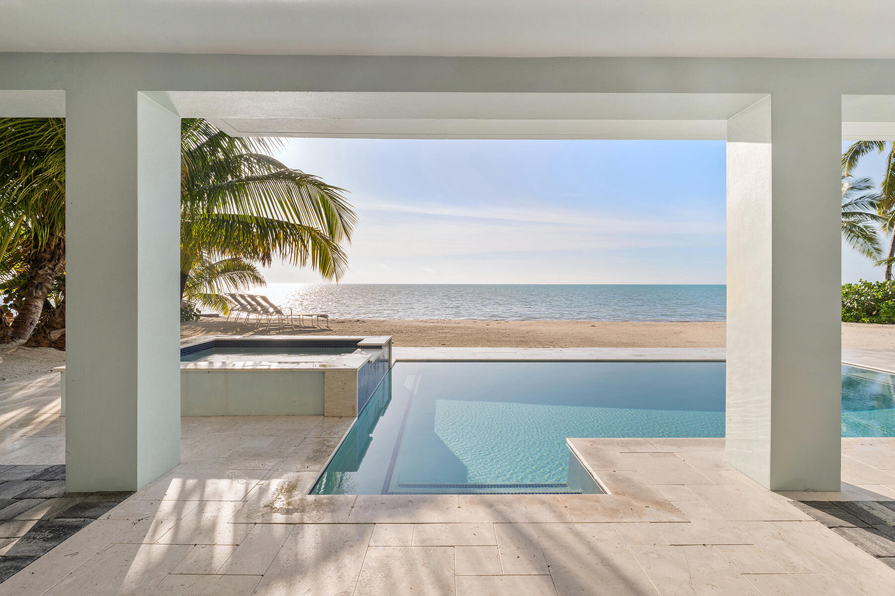 75261 Overseas Highway