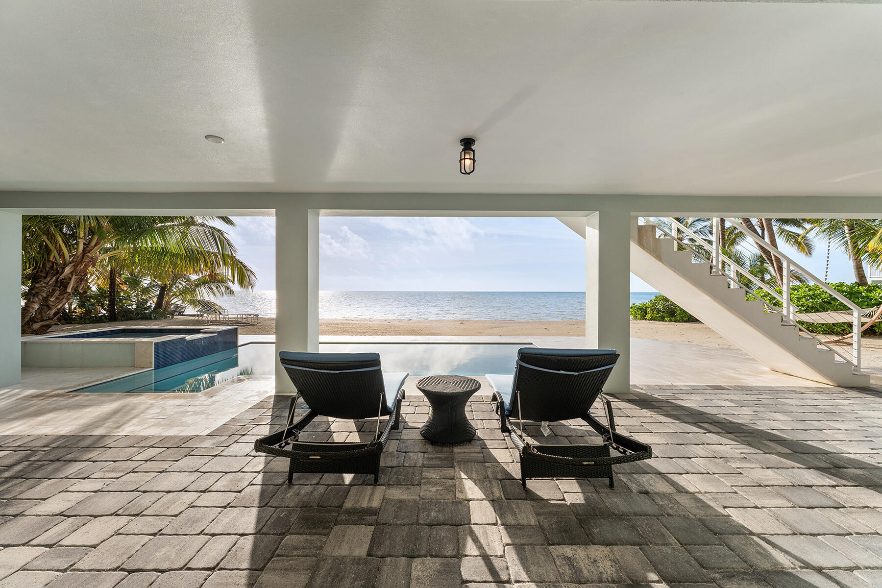 75261 Overseas Highway