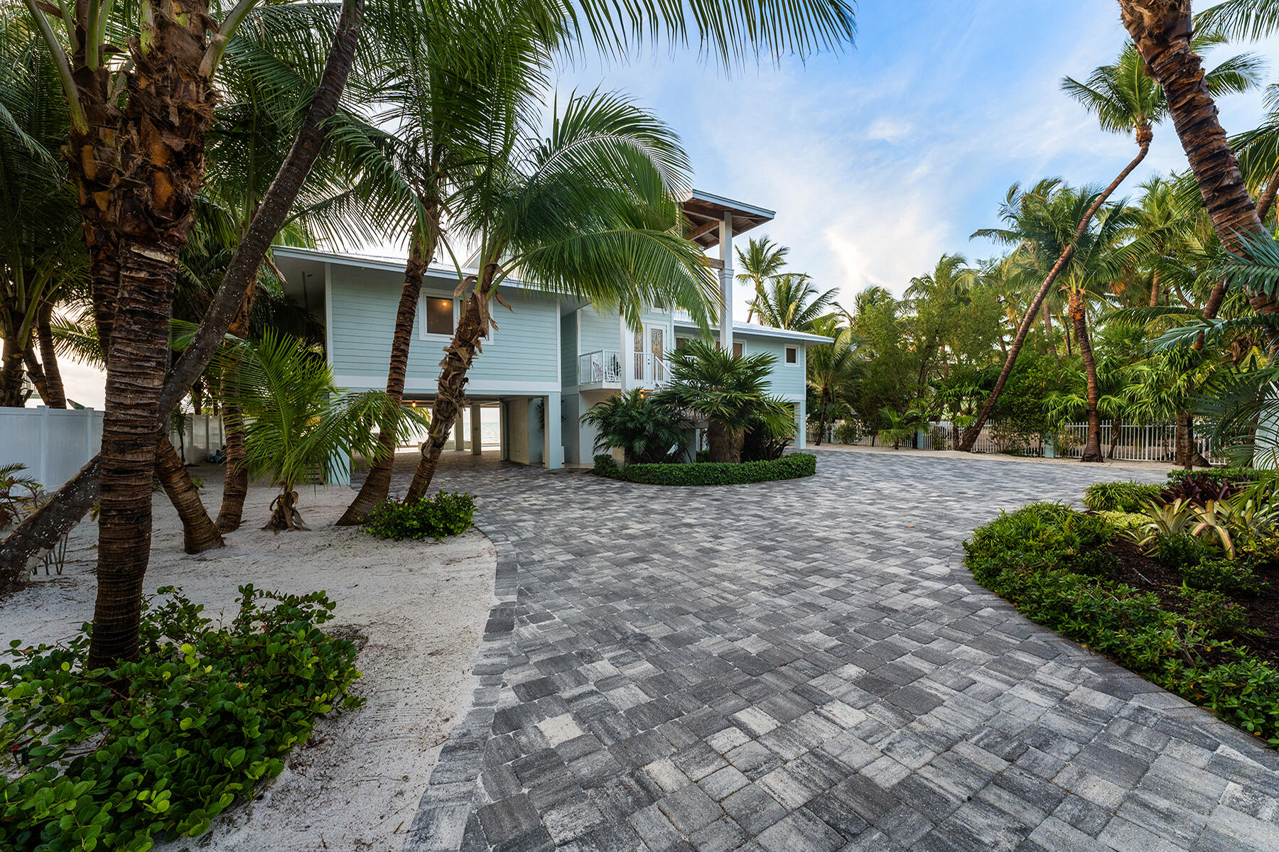 75261 Overseas Highway