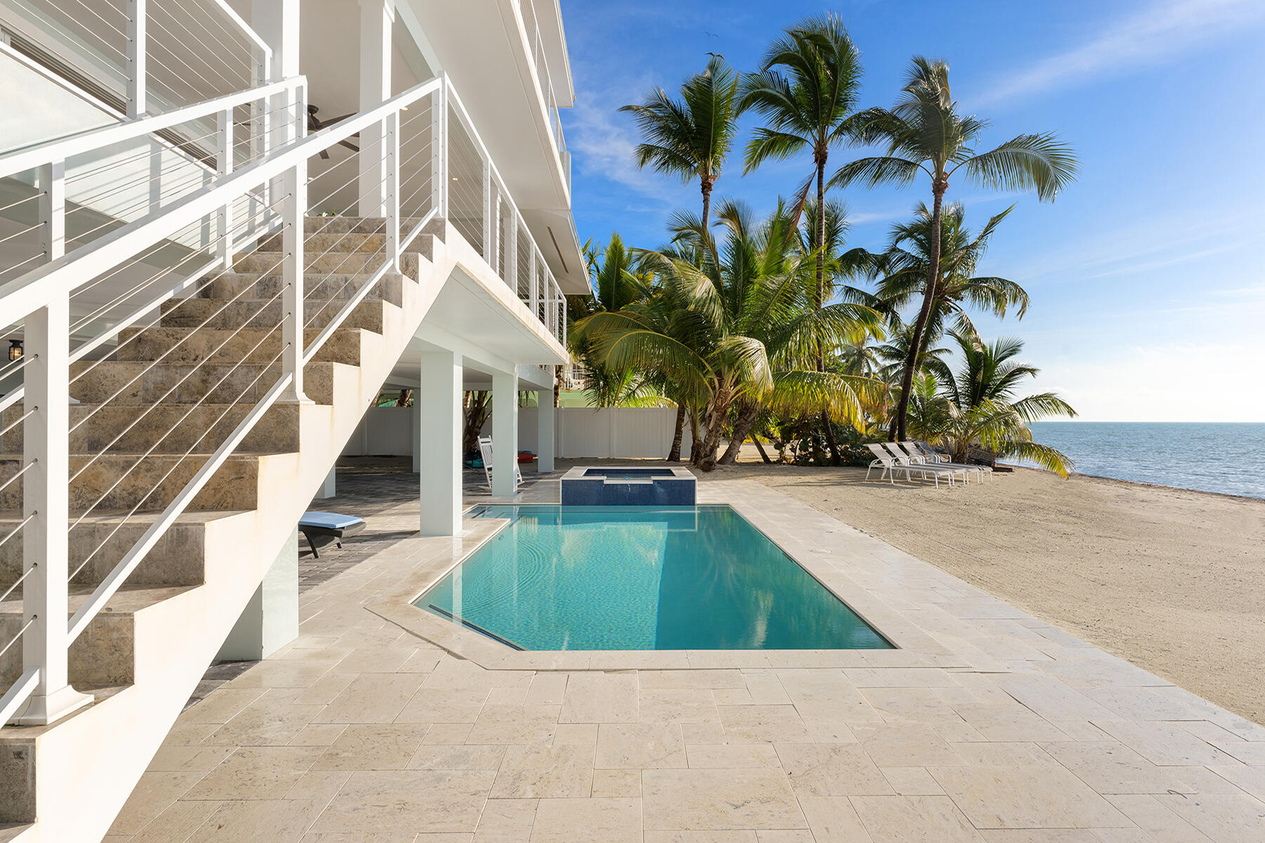 75261 Overseas Highway