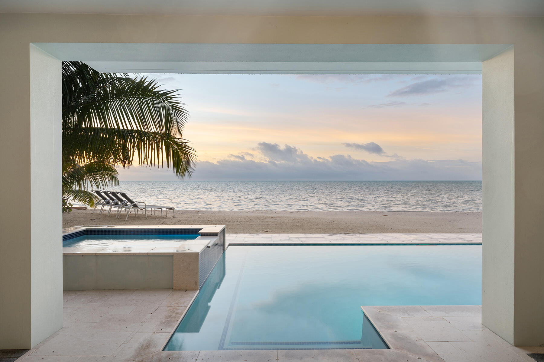 75261 Overseas Highway