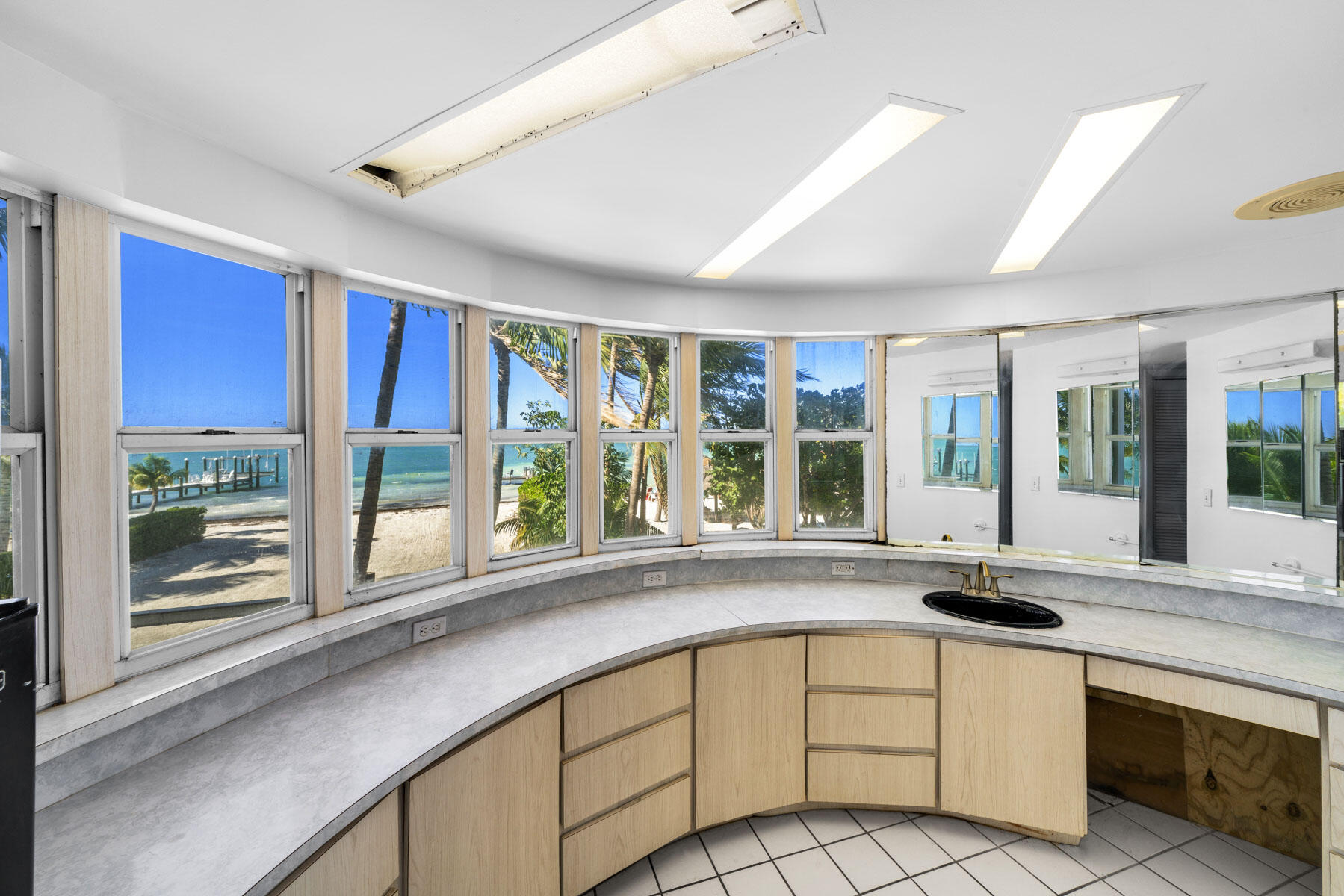 218 Gulfview Drive