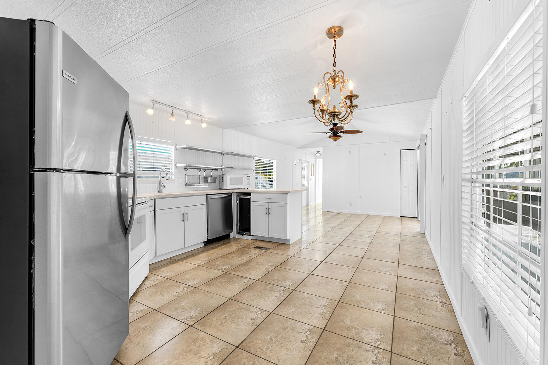 58 Avenue D