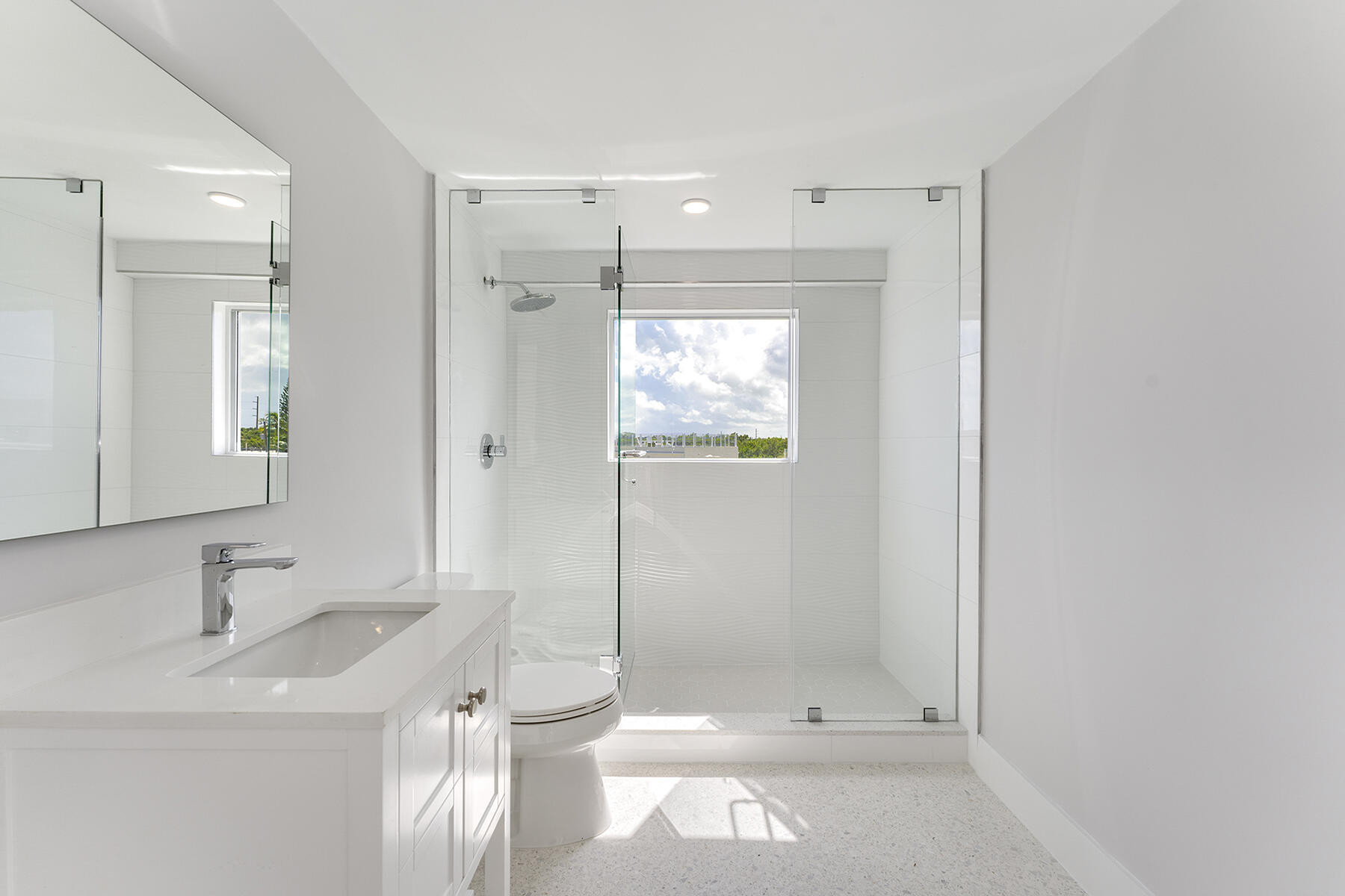 94825 Overseas Highway Unit: 28