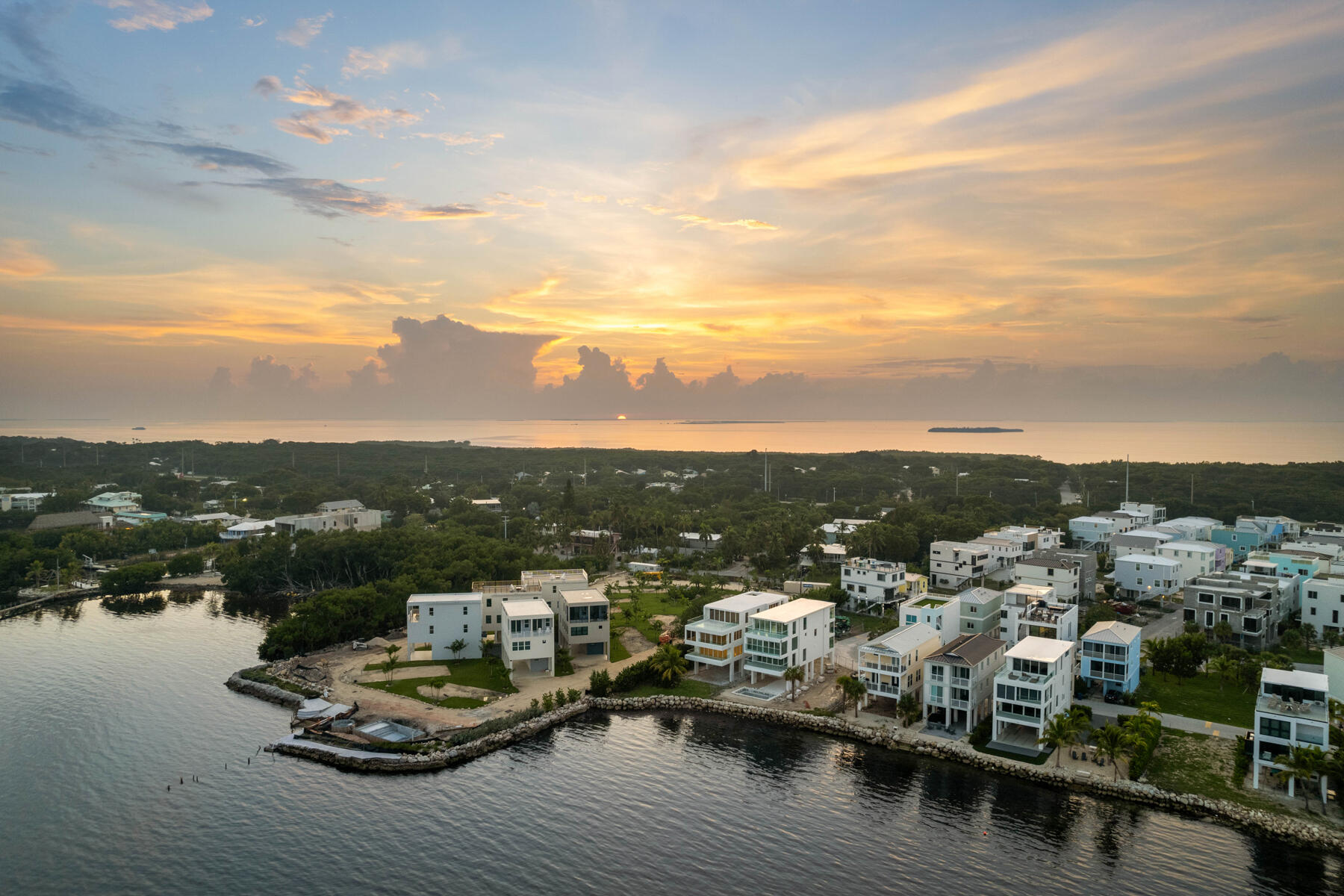 94825 Overseas Highway Unit: 28