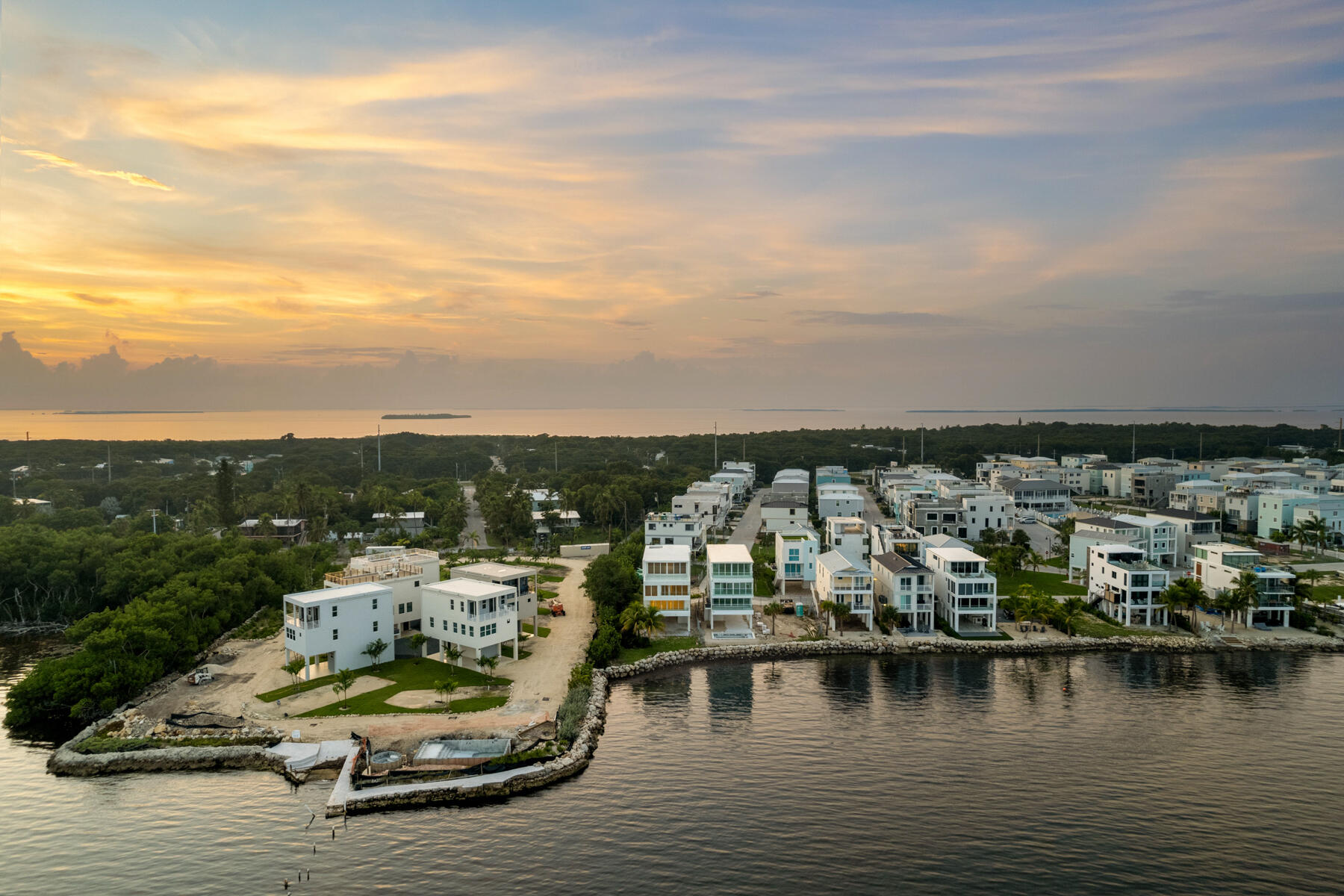 94825 Overseas Highway Unit: 28