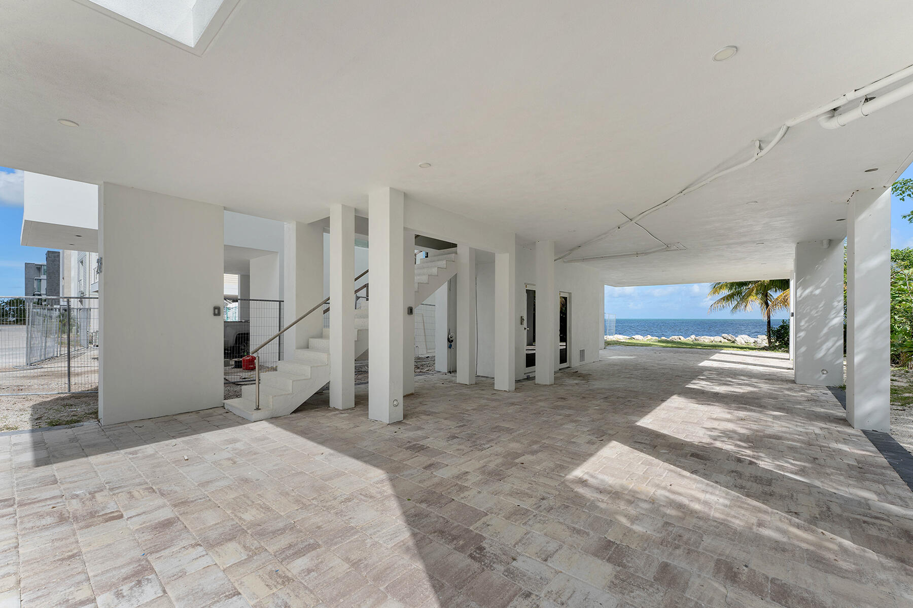 94825 Overseas Highway Unit: 28