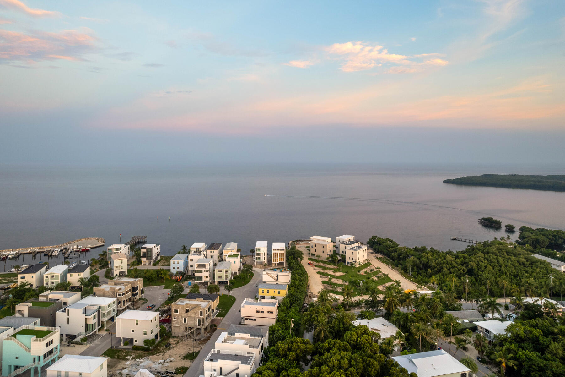 94825 Overseas Highway Unit: 28