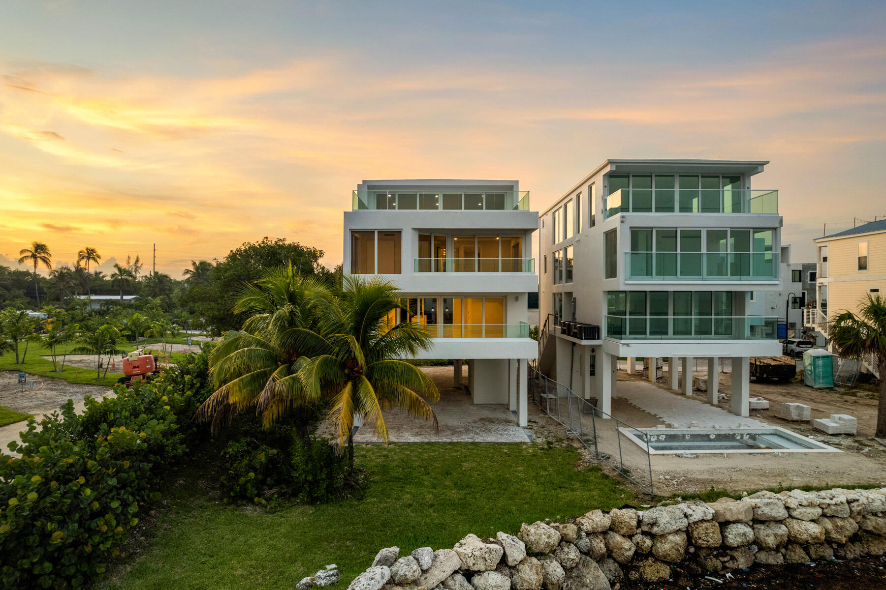94825 Overseas Highway Unit: 28