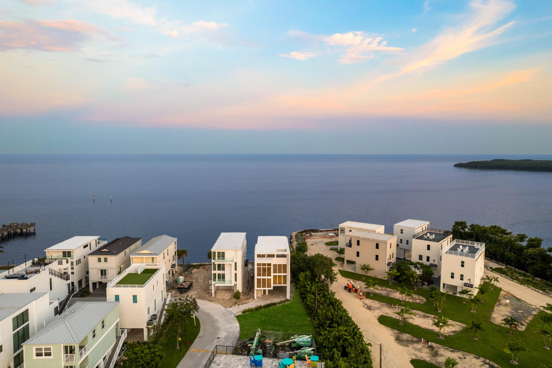 94825 Overseas Highway Unit: 28