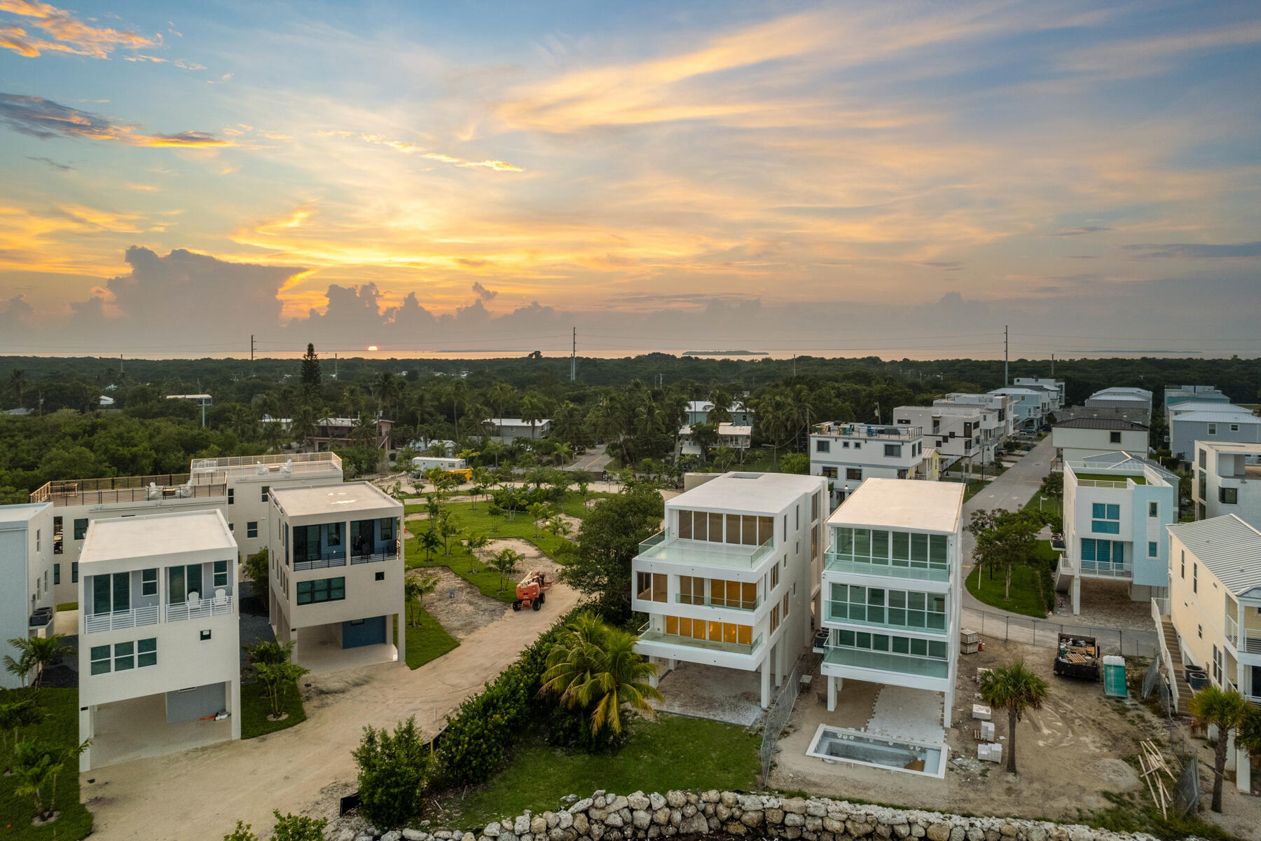 94825 Overseas Highway Unit: 28