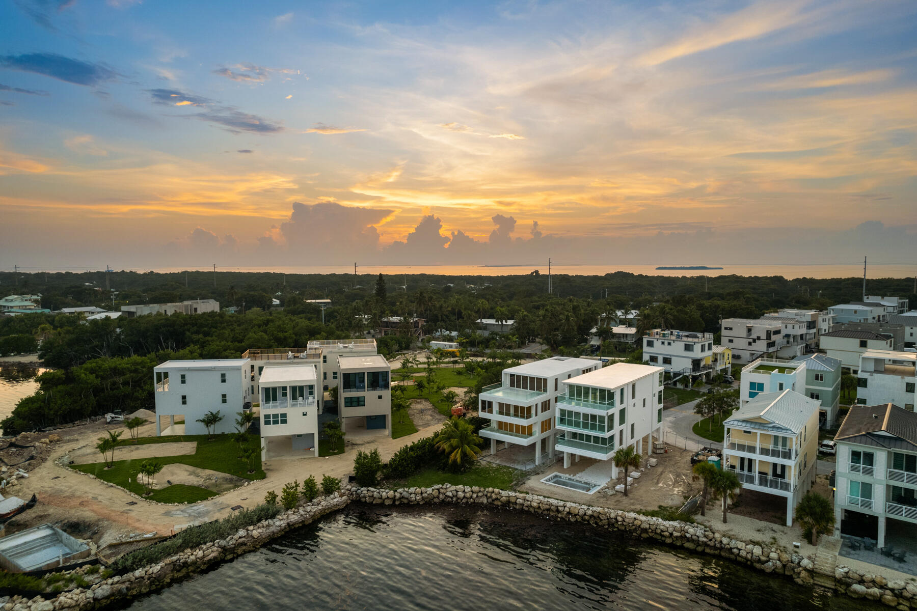 94825 Overseas Highway Unit: 28