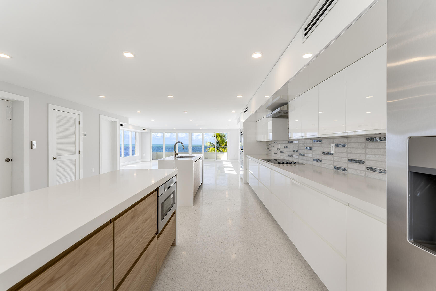 94825 Overseas Highway Unit: 28