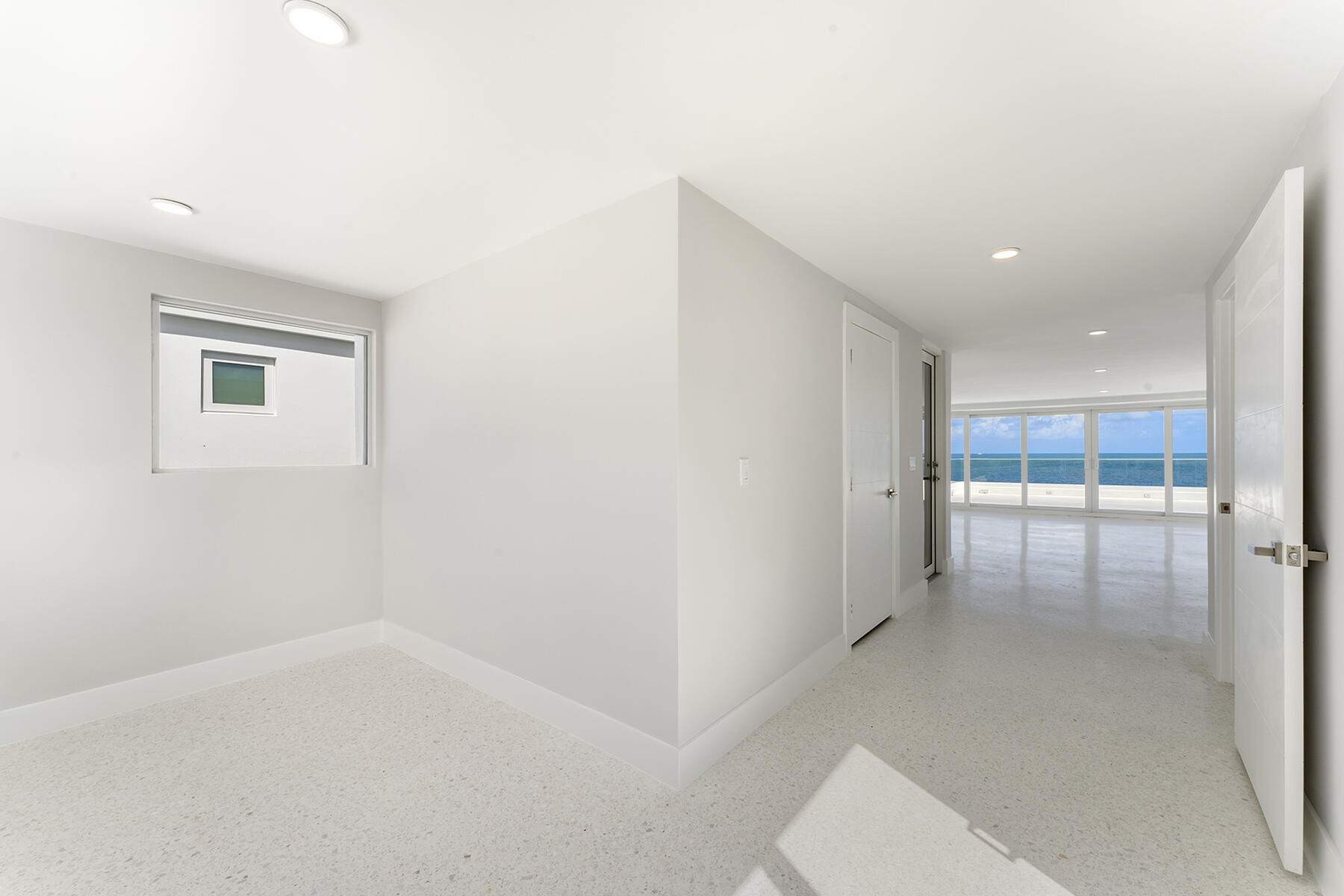 94825 Overseas Highway Unit: 28