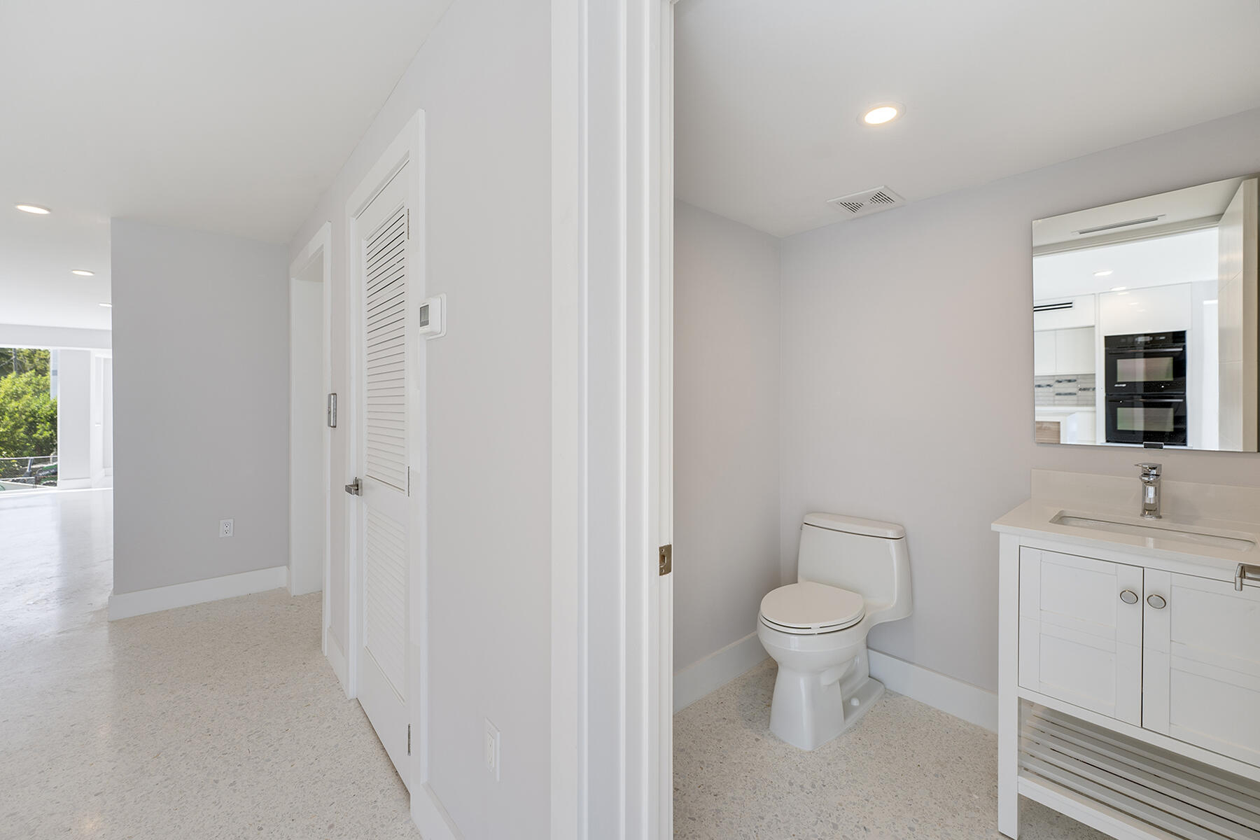 94825 Overseas Highway Unit: 28