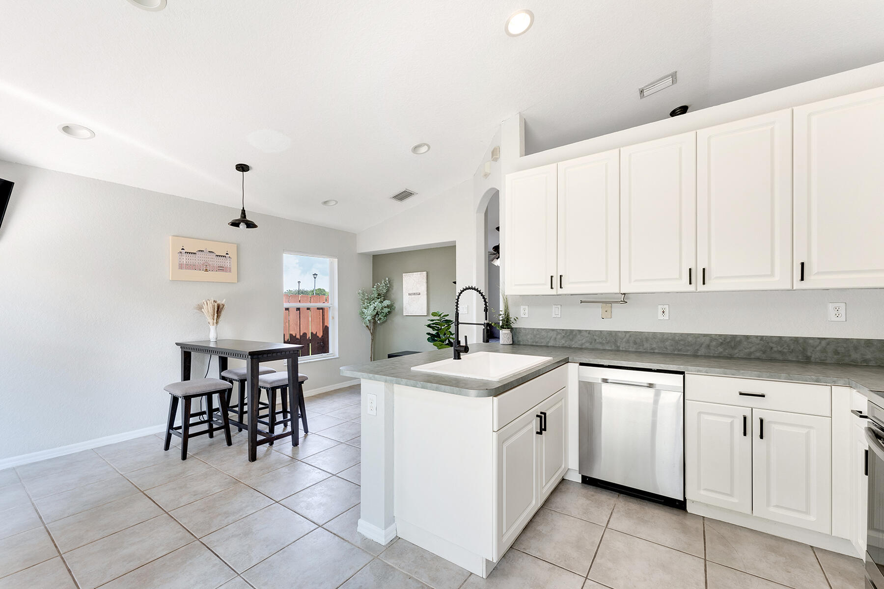 2058 SE 17th Street